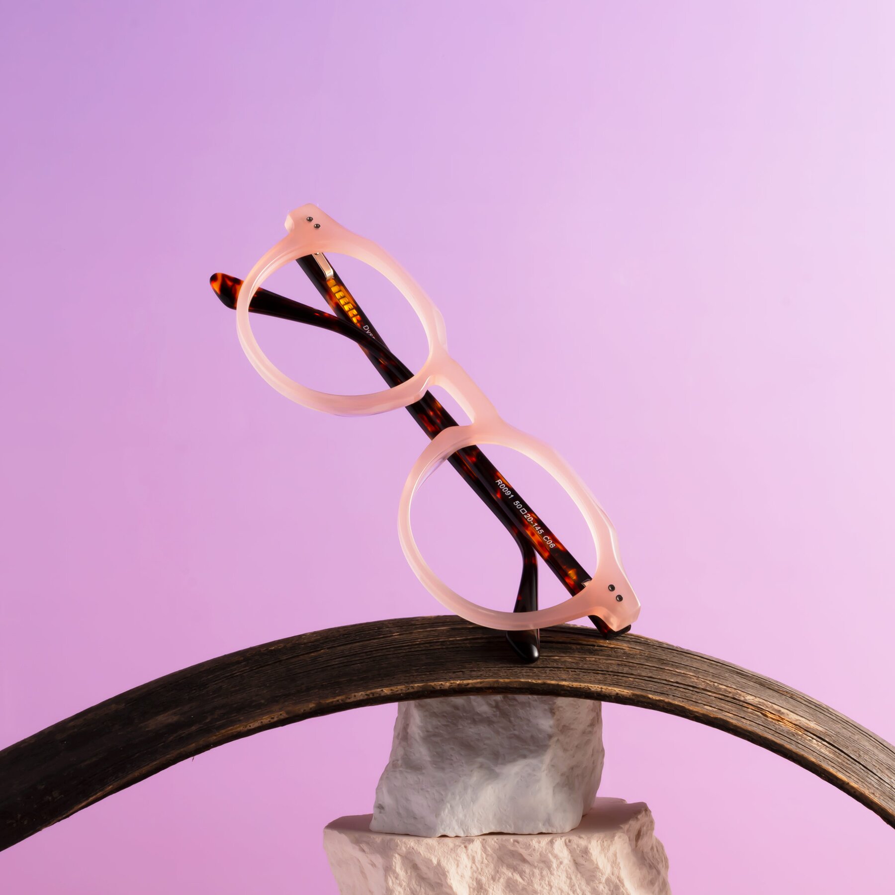 Lifestyle photography #1 of Dyson in Peach-Tortoise with Clear Eyeglass Lenses