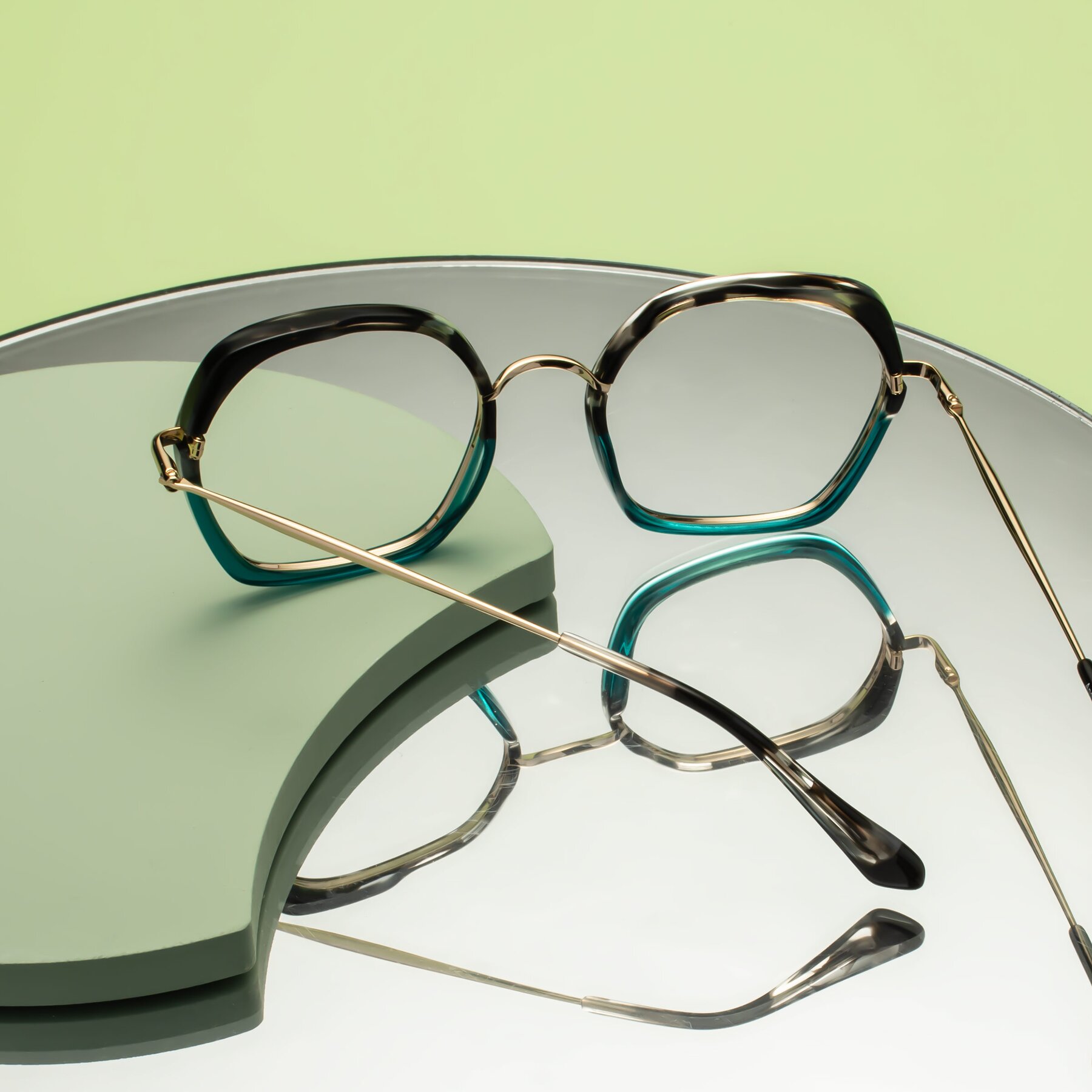 Lifestyle photography #1 of Apollo in Tortoise-Green with Clear Blue Light Blocking Lenses