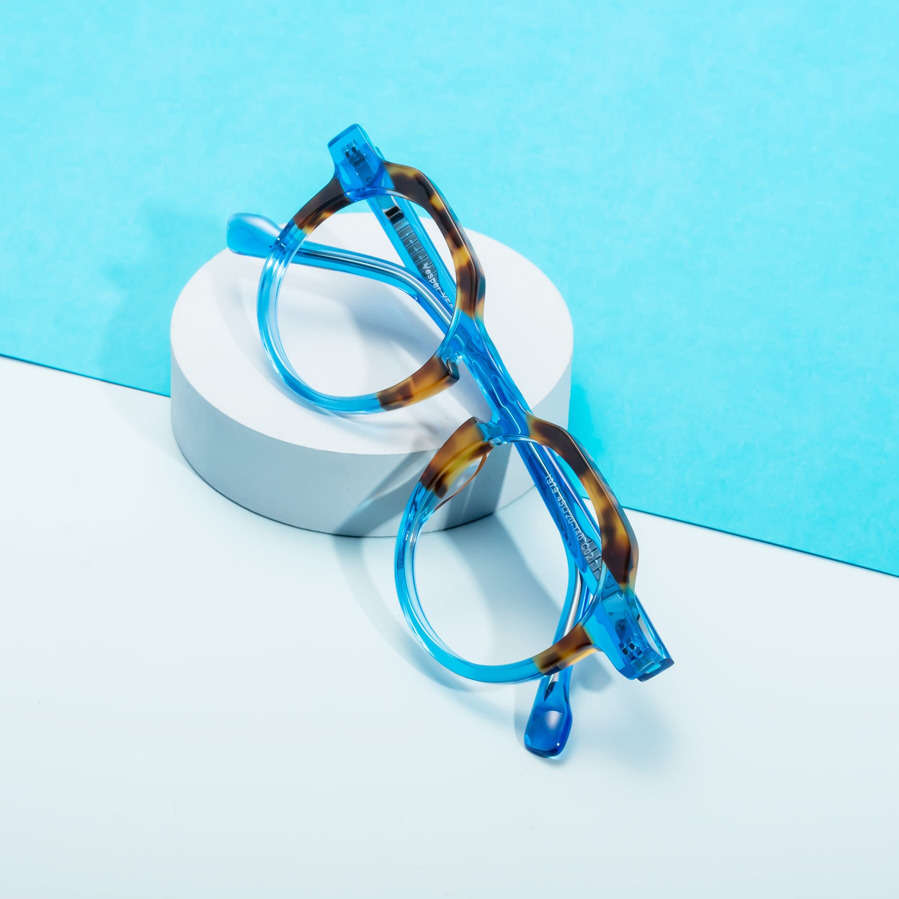 Lifestyle photography #2 of Vesper in Tortoise-Blue with Clear Reading Eyeglass Lenses
