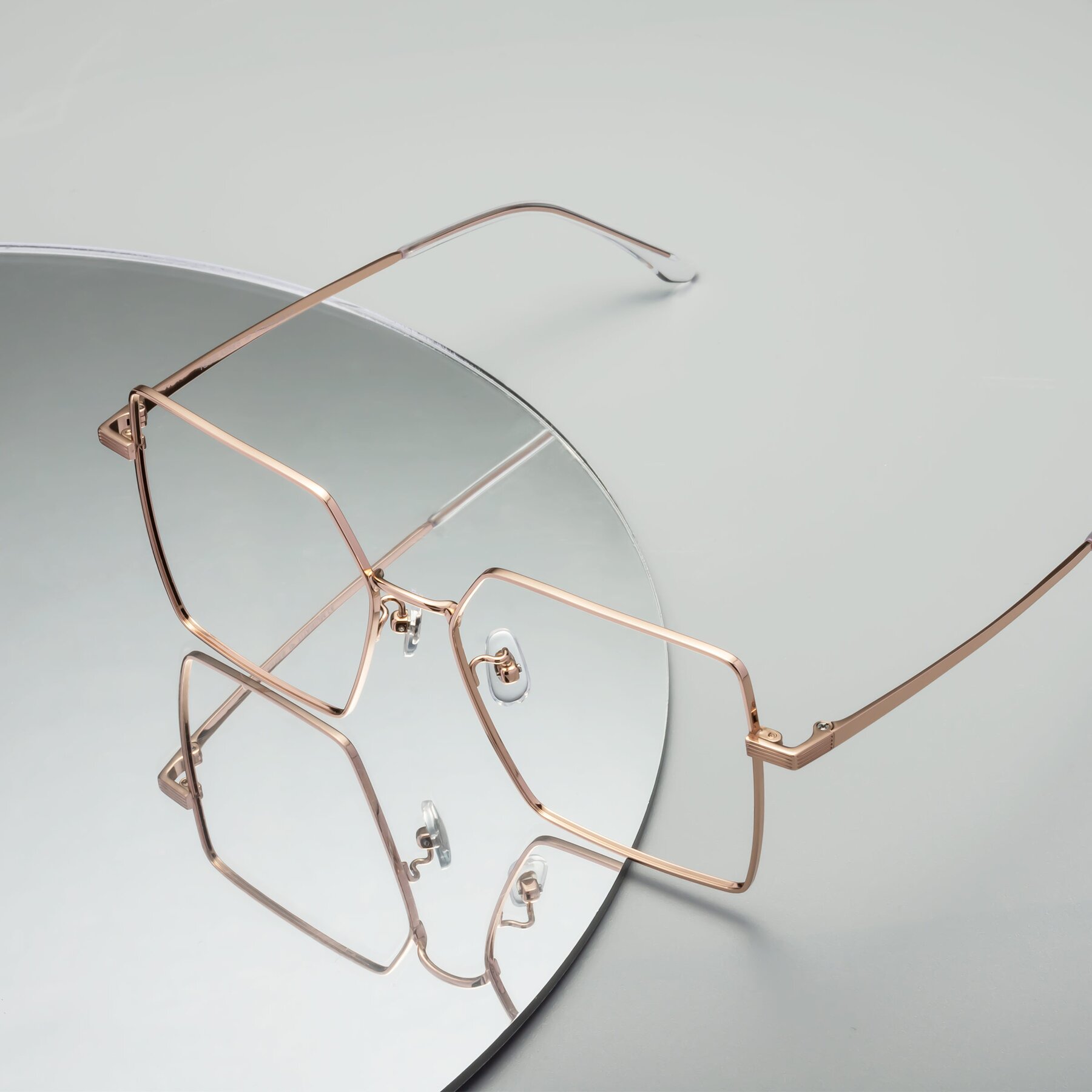 Lifestyle photography #1 of La Villa in Rose Gold with Clear Reading Eyeglass Lenses