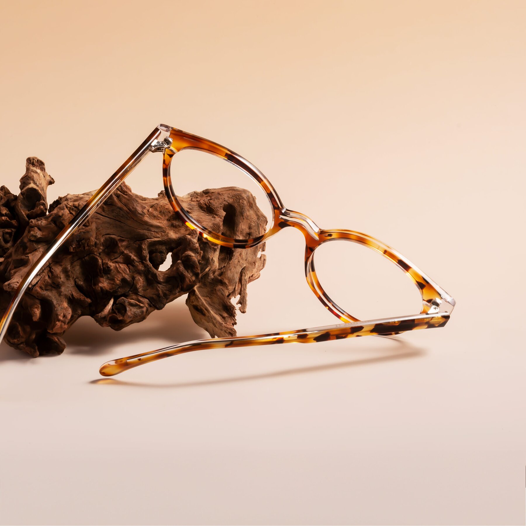 Lifestyle photography #2 of Forest in Ginger Tortoise with Clear Blue Light Blocking Lenses