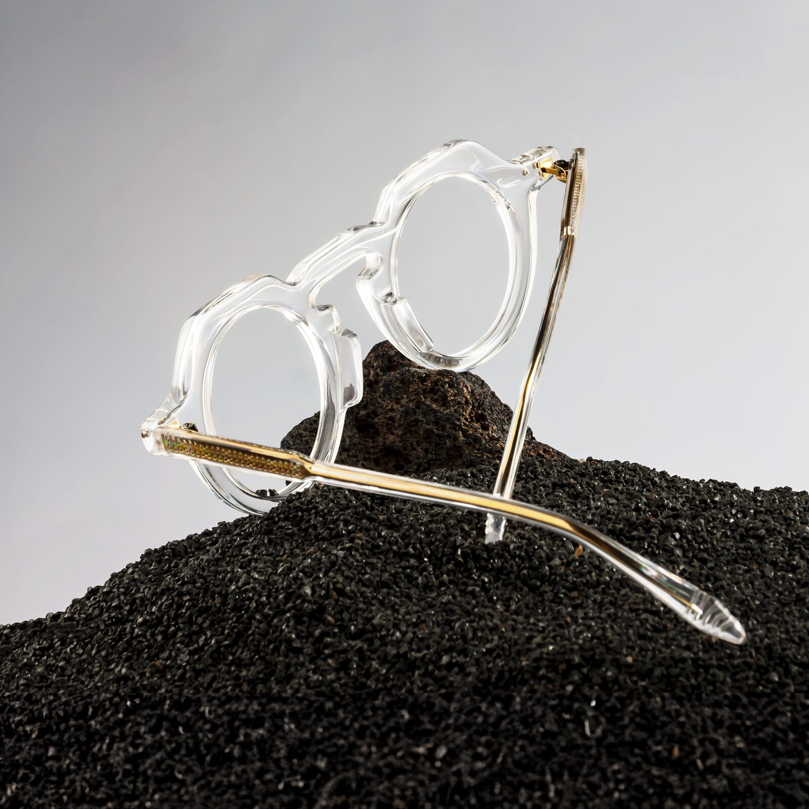 Retro Round Keyhole Reading Glasses - Silver Rivet Spring Hinge, Clear Lens (RE79)
