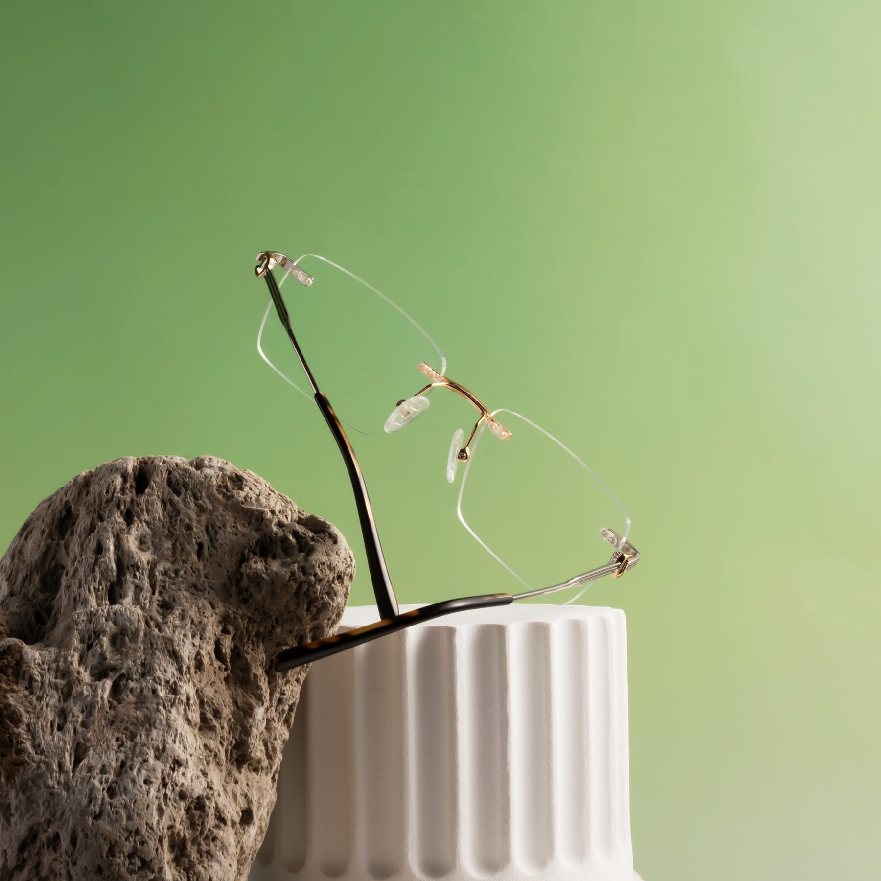 Lifestyle photography #2 of Aloe in Gold-Silver with Clear Eyeglass Lenses