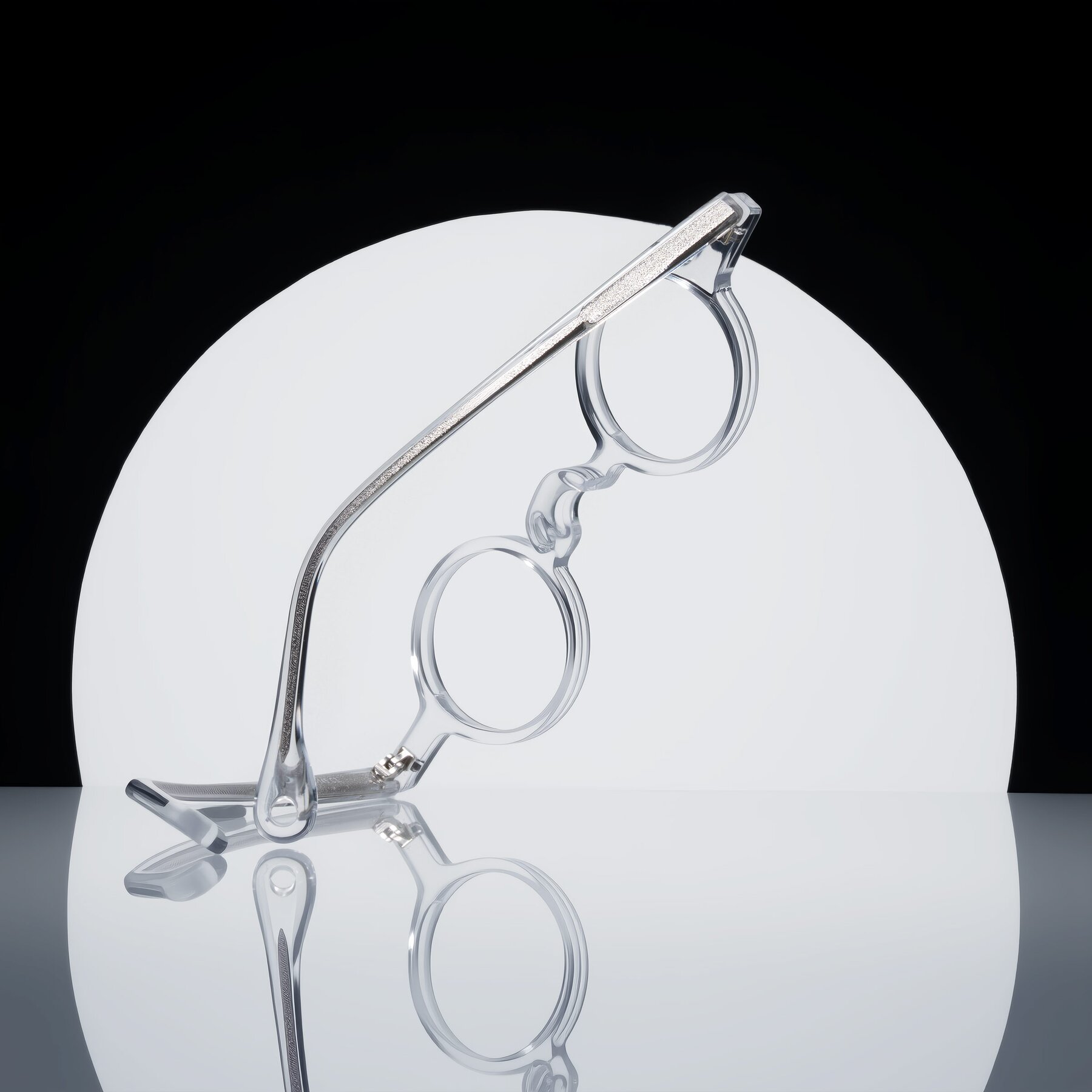 Lifestyle photography #2 of Hominid in Clear with Clear Blue Light Blocking Lenses