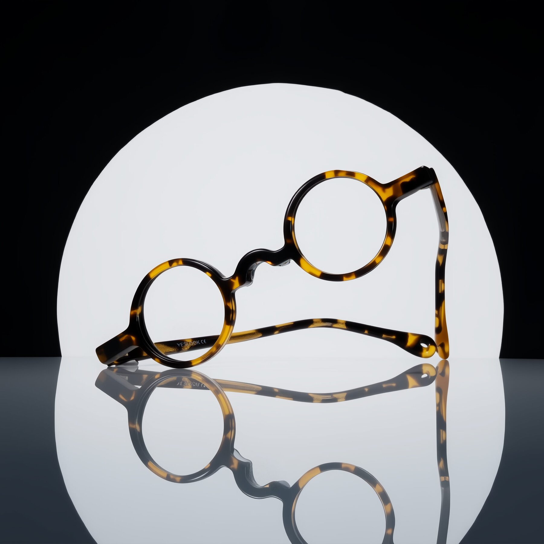 Lifestyle photography #1 of Hominid in Tortoise with Clear Reading Eyeglass Lenses