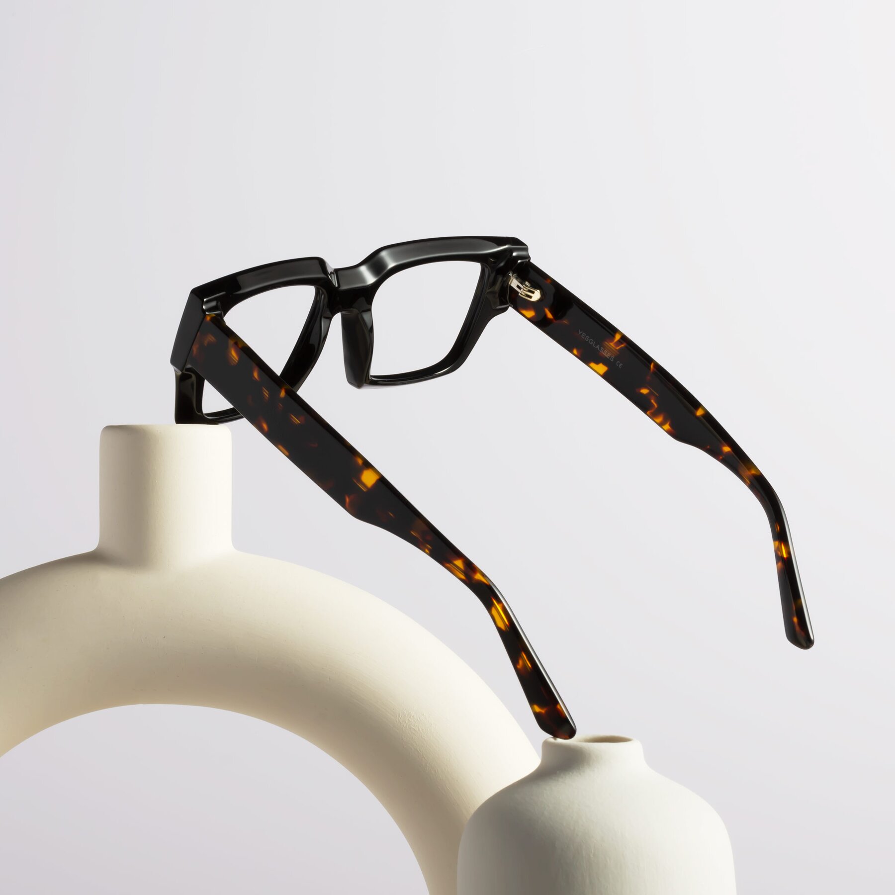 Lifestyle photography #2 of Iceberg in Black-Tortoise with Clear Eyeglass Lenses