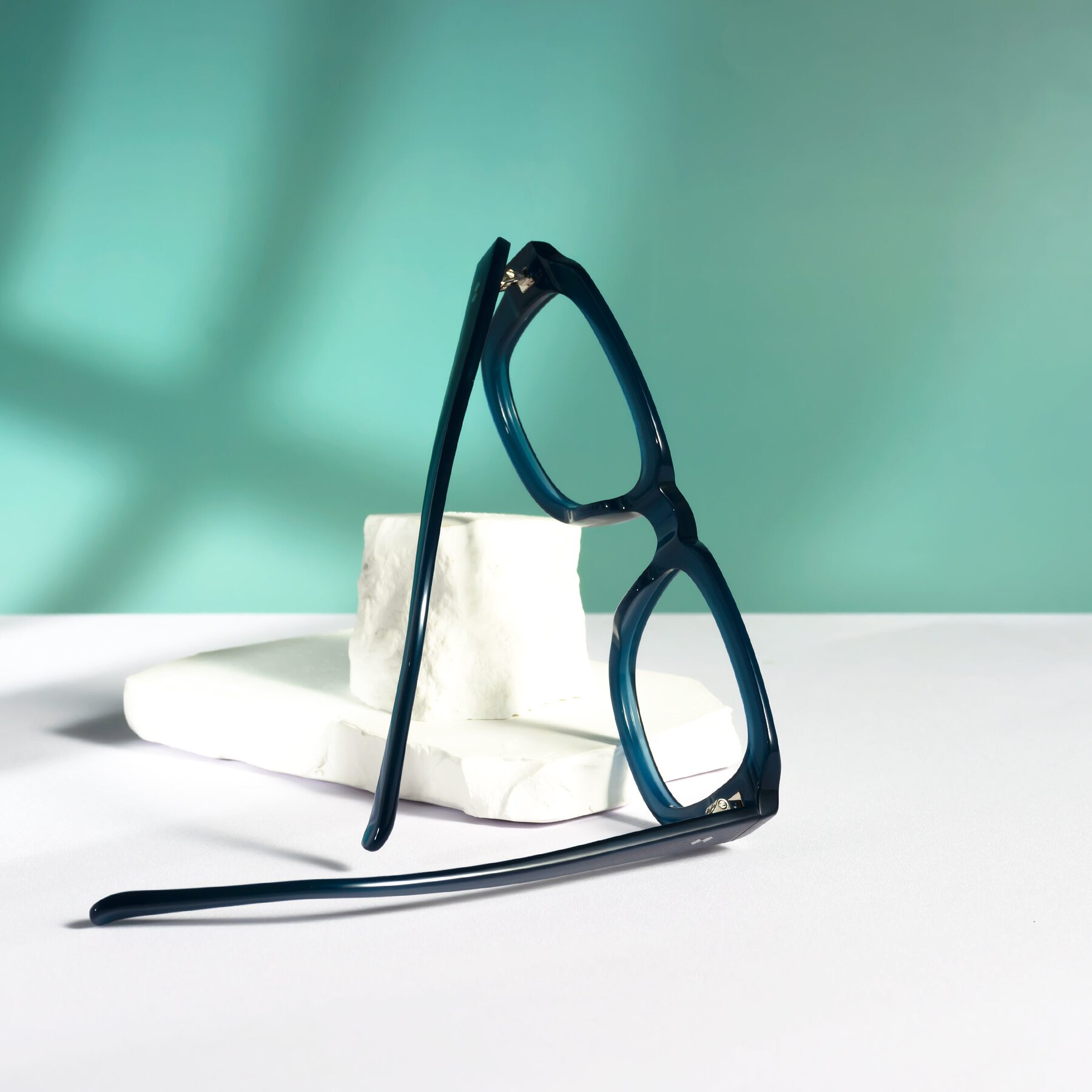 Lifestyle photography #2 of Bruges in Blue with Clear Eyeglass Lenses