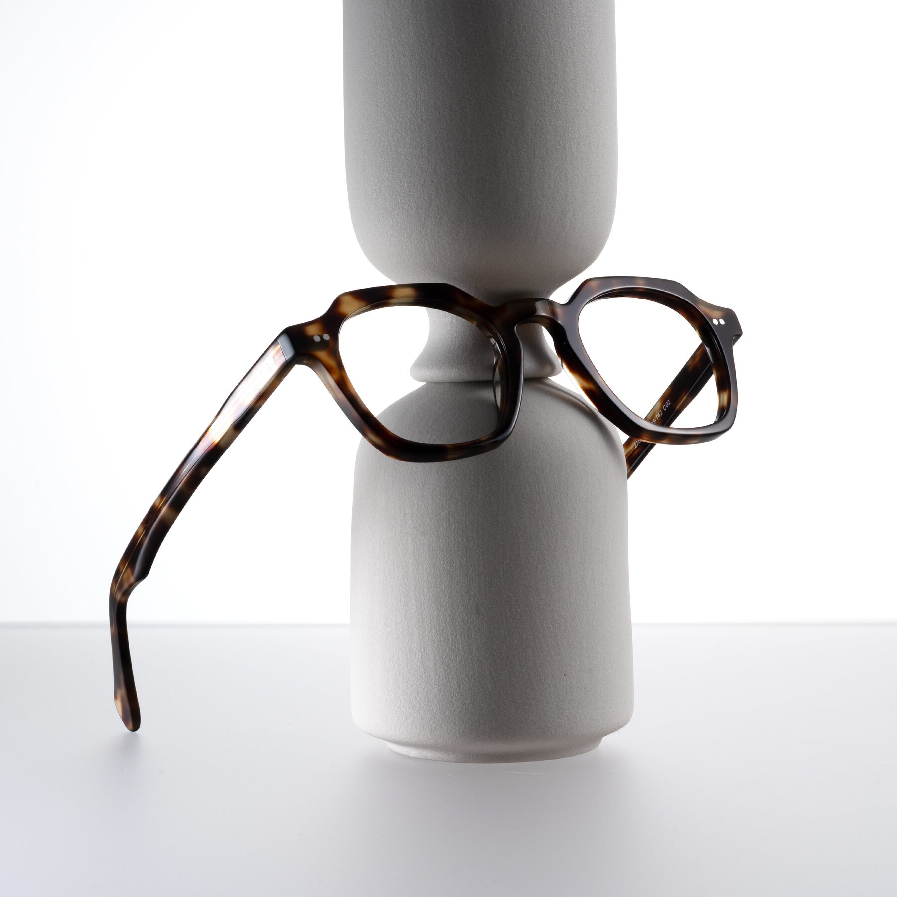 Lifestyle photography #1 of Beckett in Olive Tortoise with Clear Eyeglass Lenses