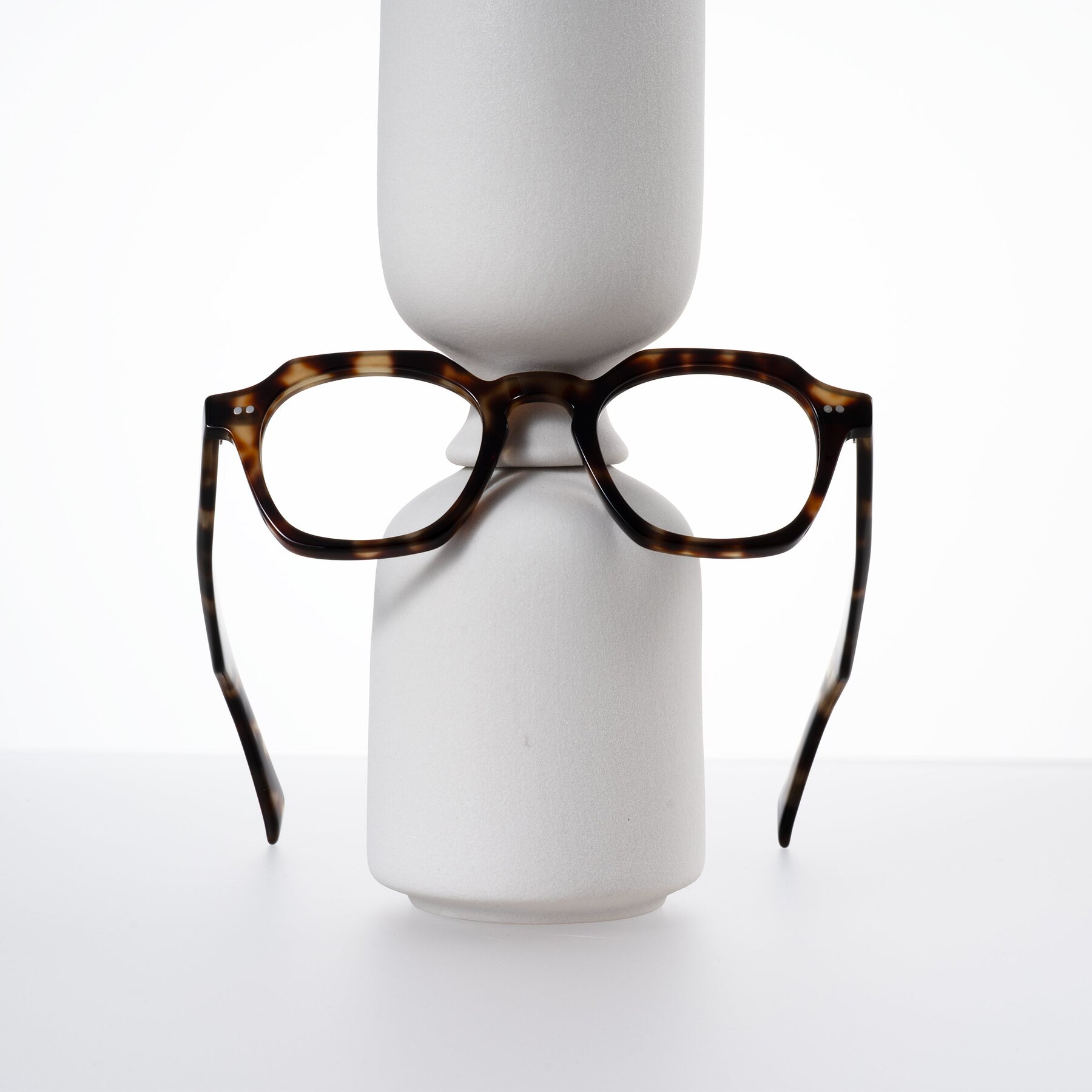Lifestyle photography #2 of Beckett in Olive Tortoise with Clear Eyeglass Lenses
