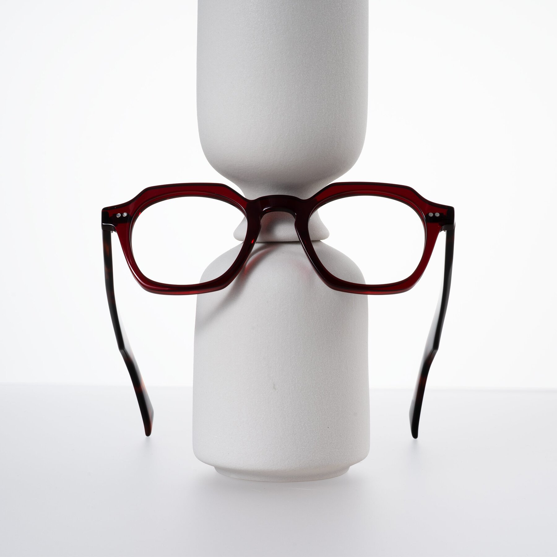 Lifestyle photography #2 of Beckett in Wine/Tortoise with Clear Blue Light Blocking Lenses