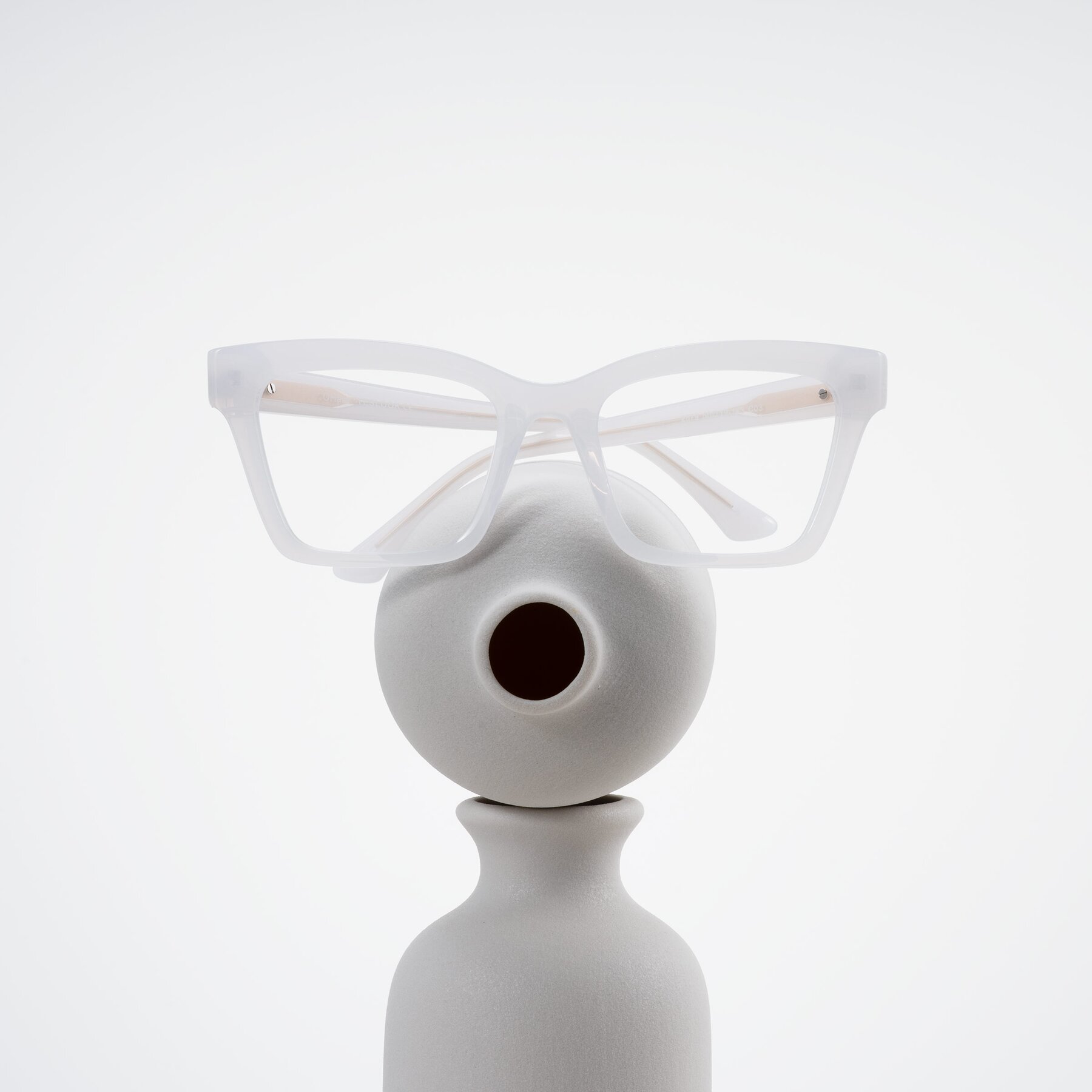 Lifestyle photography #1 of OHare in Snow White with Clear Blue Light Blocking Lenses