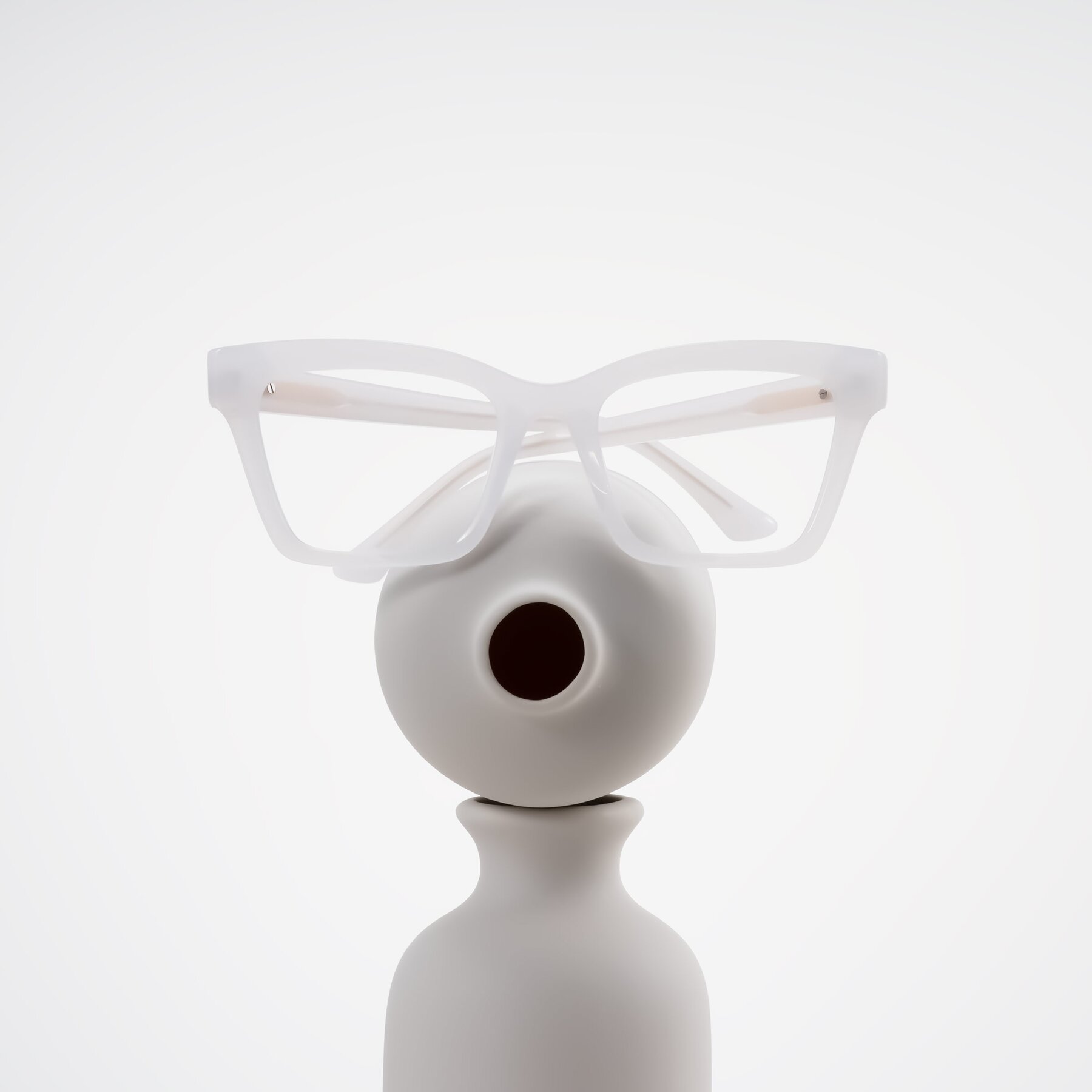 Lifestyle photography #1 of OHare in Snow White with Clear Eyeglass Lenses
