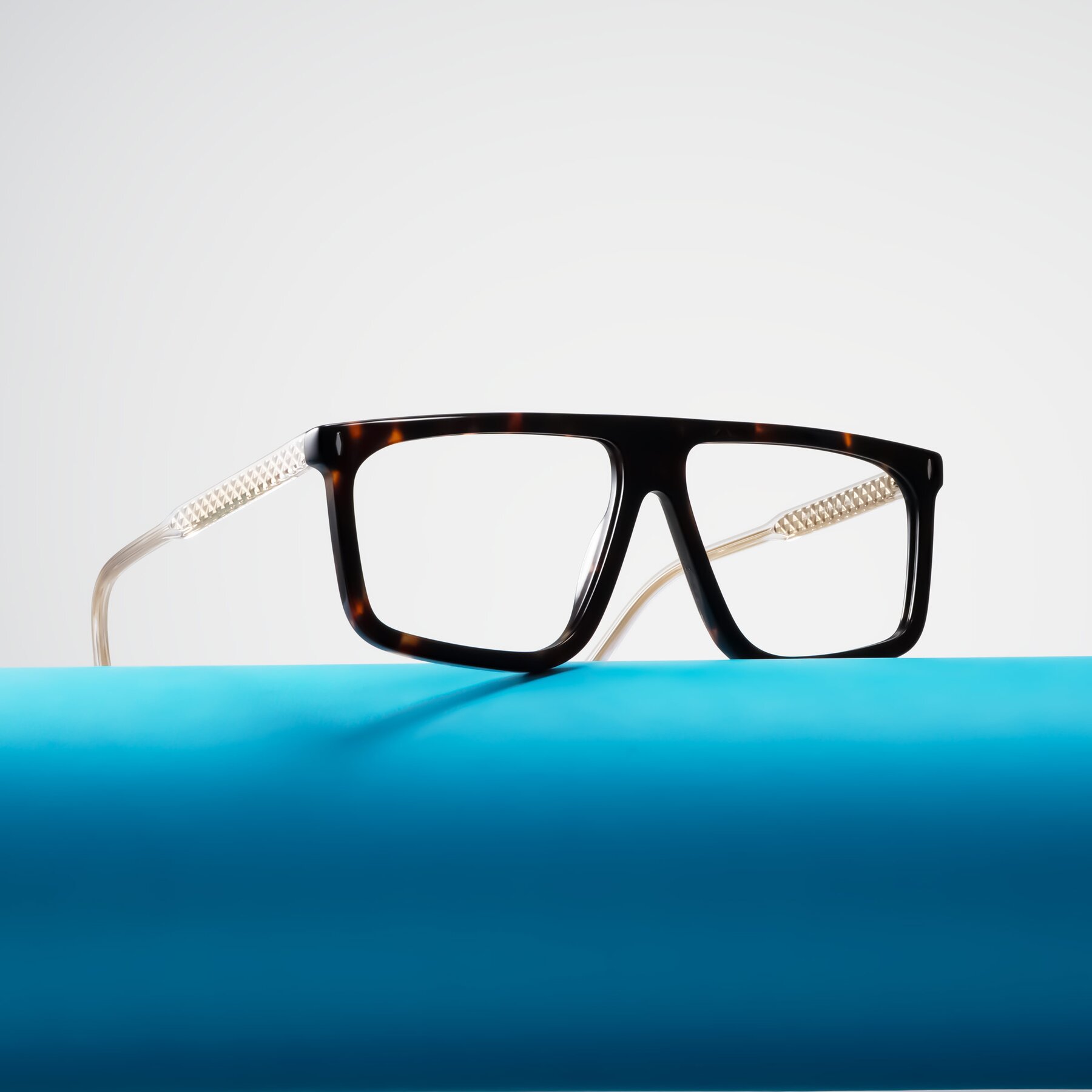 Lifestyle photography #2 of Vazquez in Tortoise/Gold with Clear Eyeglass Lenses