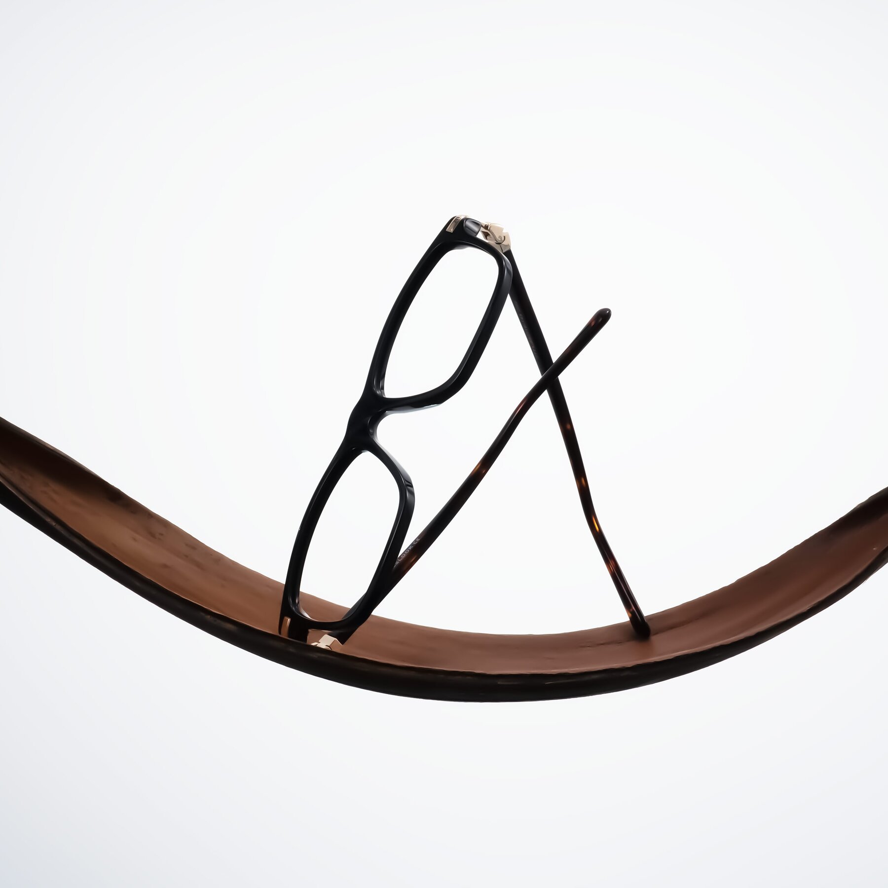 Lifestyle photography #2 of Sutton in Black/Tortoise with Clear Eyeglass Lenses