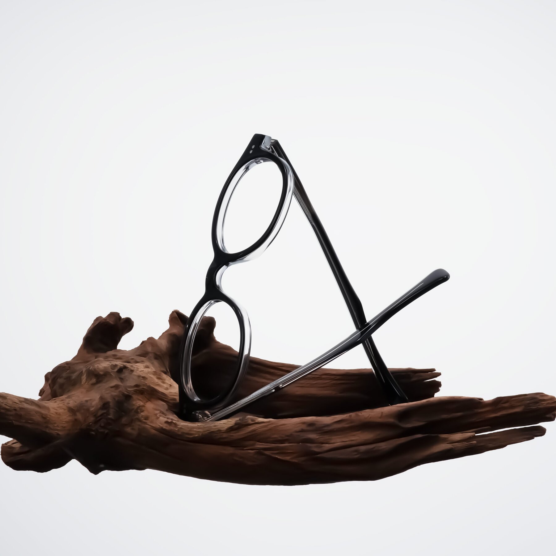 Lifestyle photography #1 of Kaju in Black/Clear with Clear Eyeglass Lenses