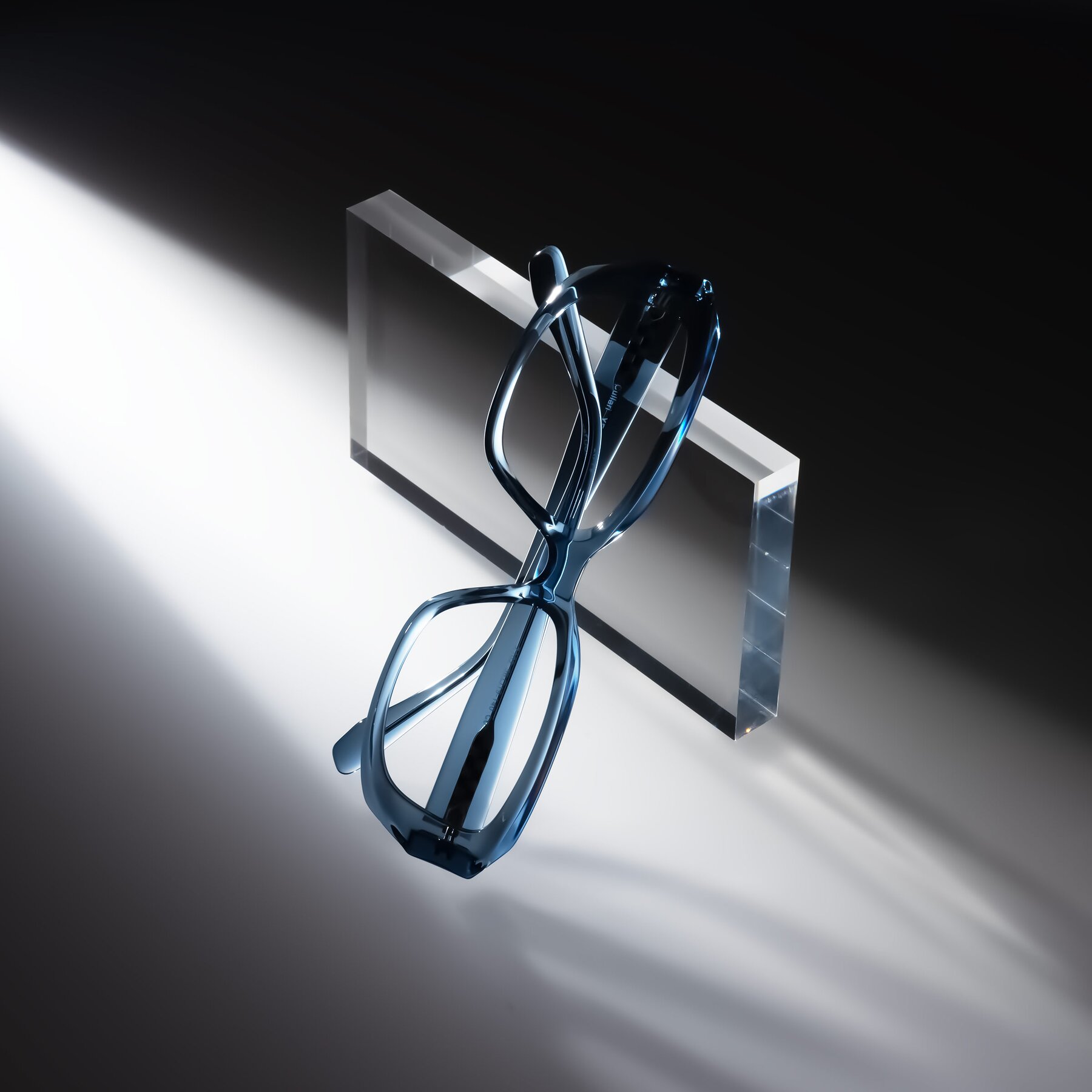 Lifestyle photography #1 of Cullari in Crystal Blueberry with Clear Blue Light Blocking Lenses