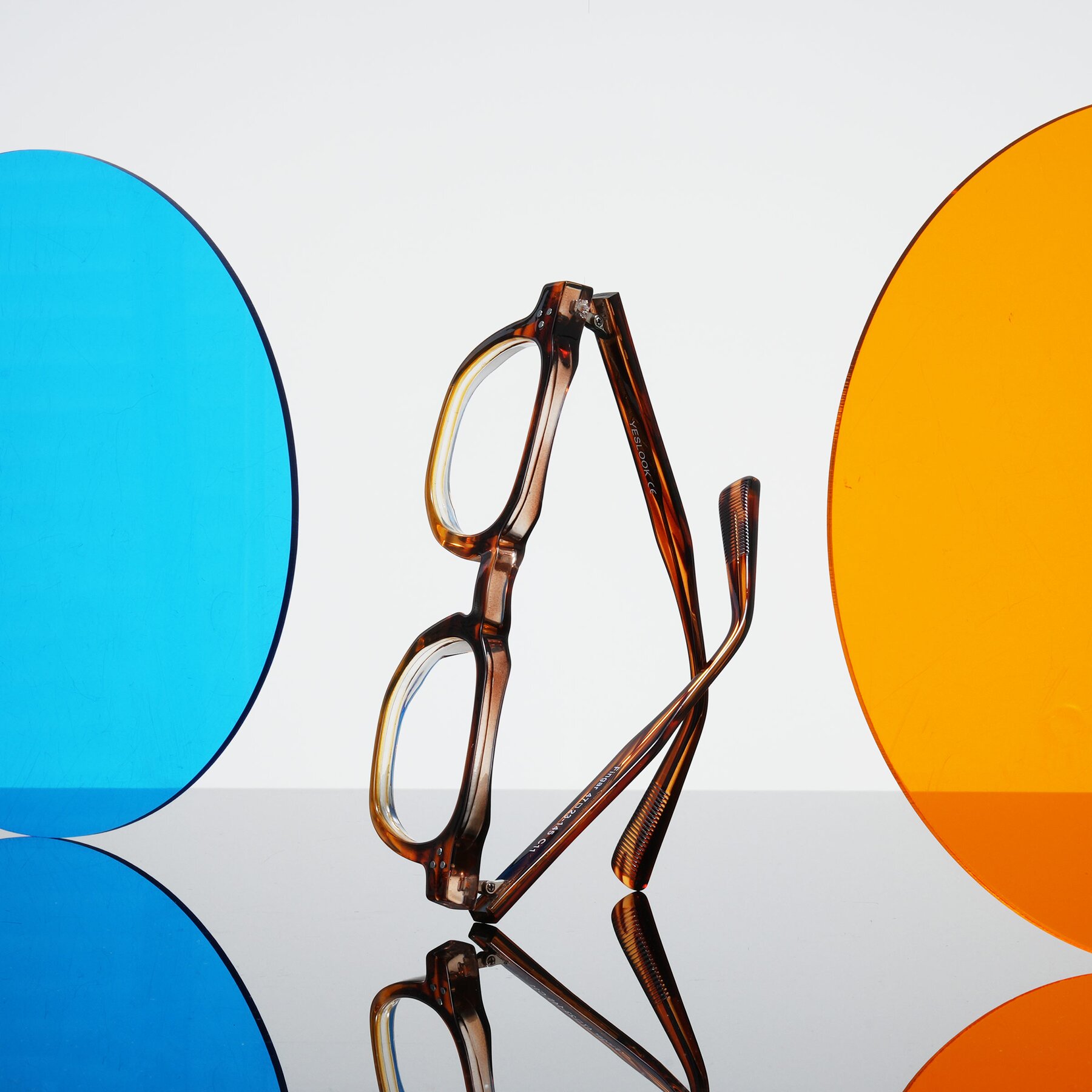 Lifestyle photography #2 of Fingar in Cola Brown Striped with Clear Eyeglass Lenses