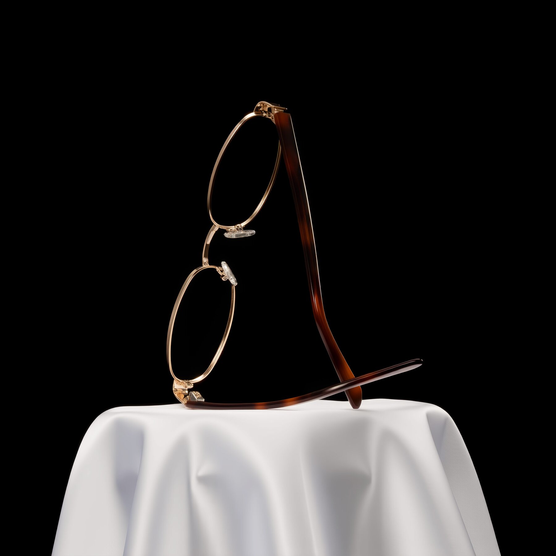 Lifestyle photography #2 of Selby in Gold with Clear Reading Eyeglass Lenses