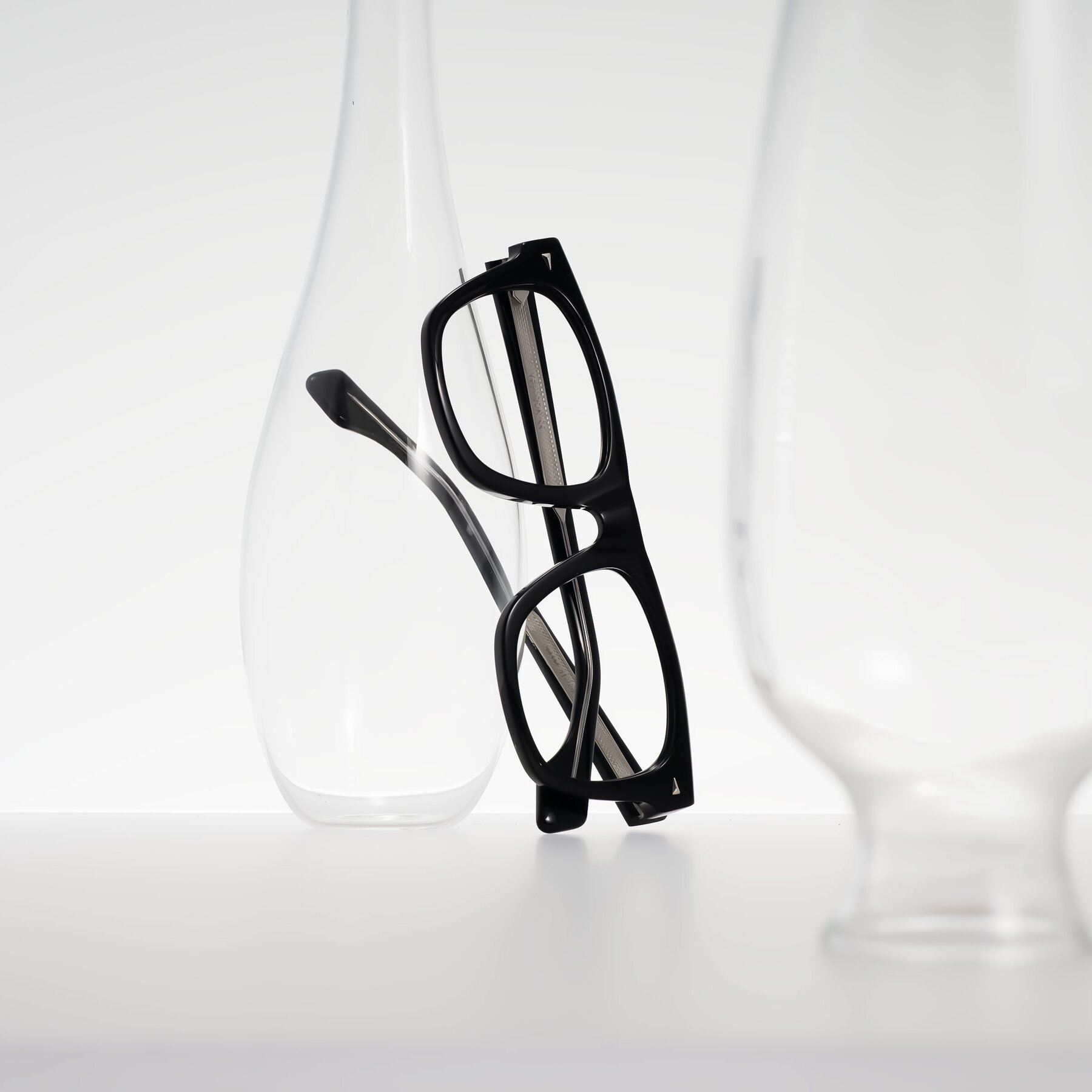 Lifestyle photography #1 of Nesse in Black with Clear Eyeglass Lenses