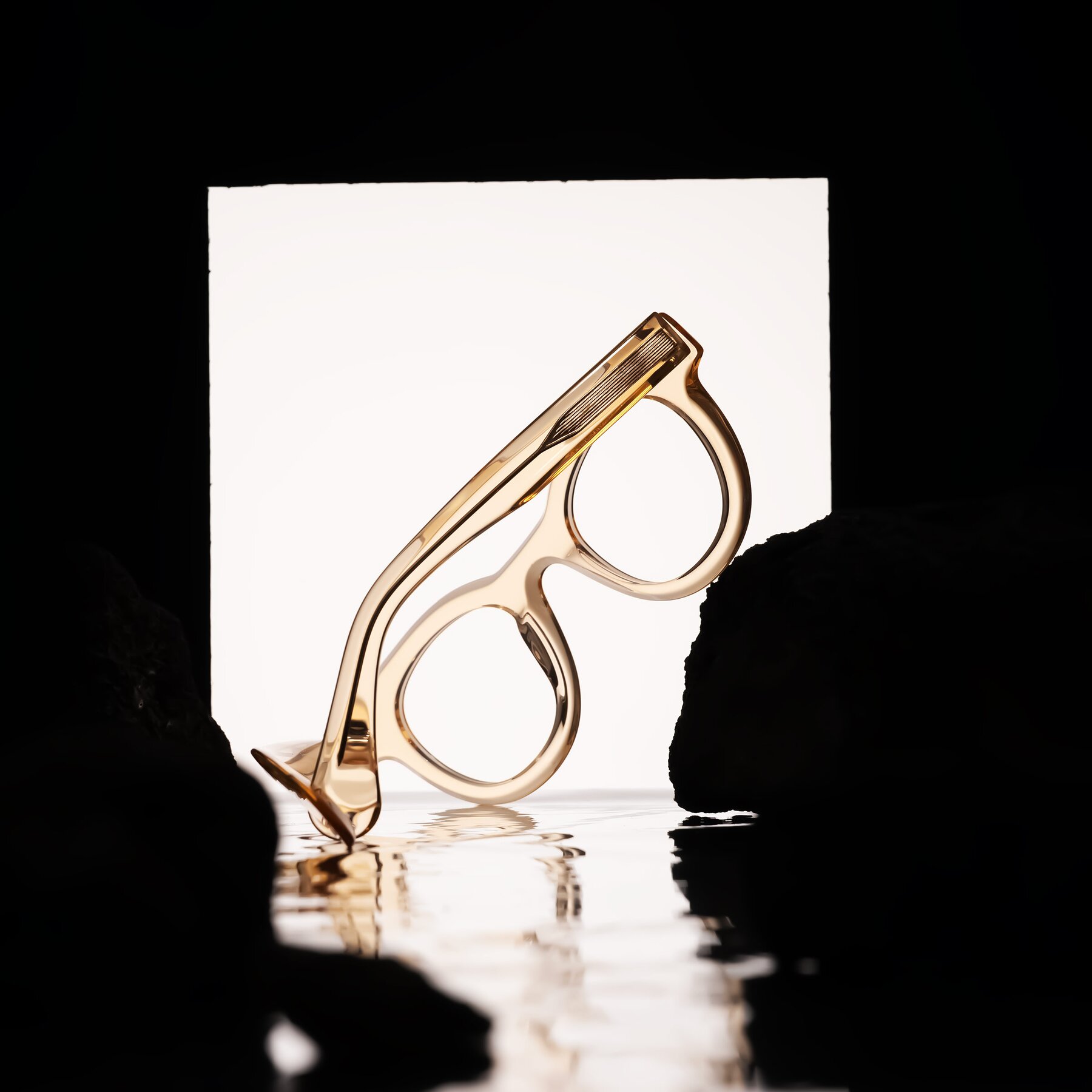 Lifestyle photography #2 of Embracing in Champagne with Clear Eyeglass Lenses