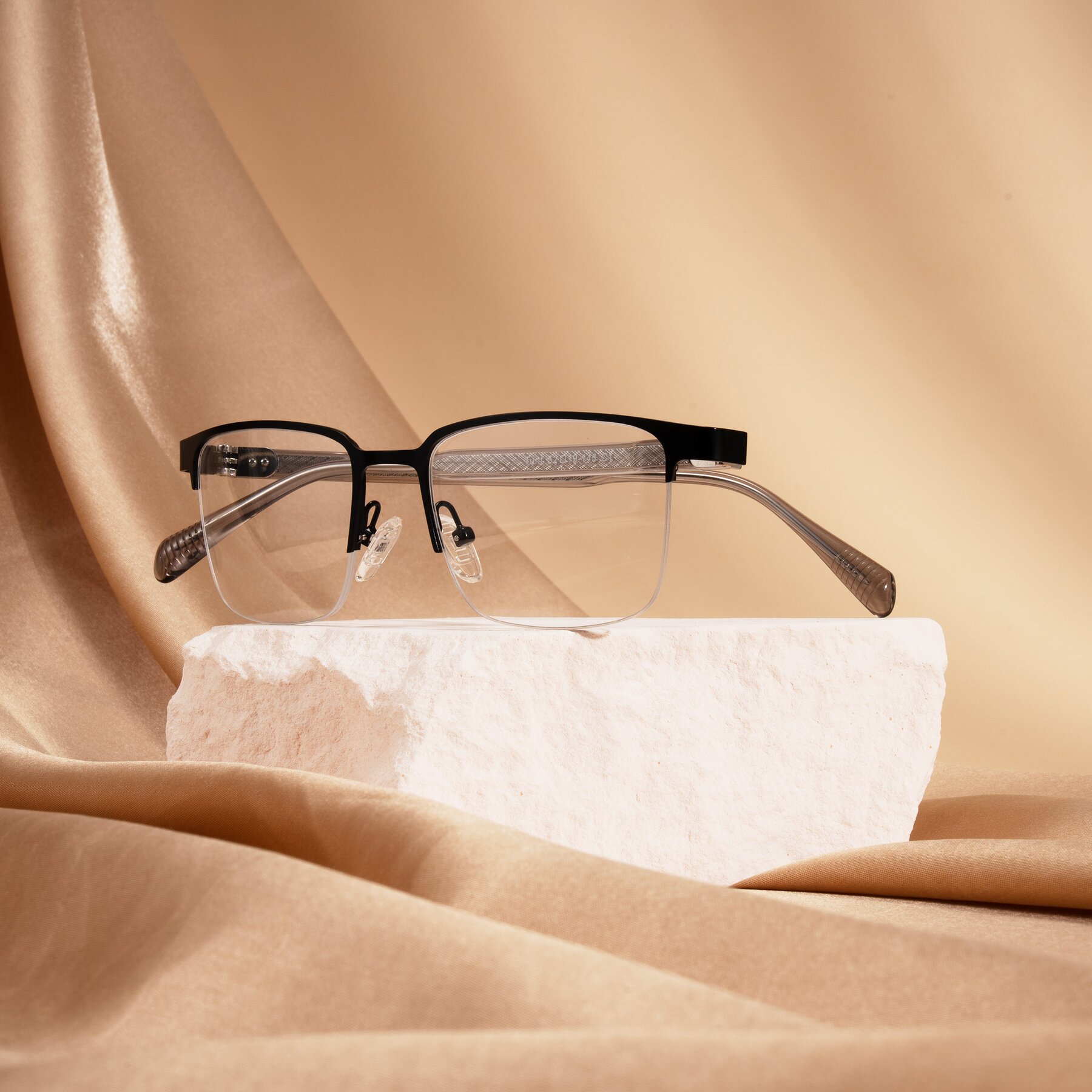 Lifestyle photography #1 of Tunt in Matte Black with Clear Eyeglass Lenses