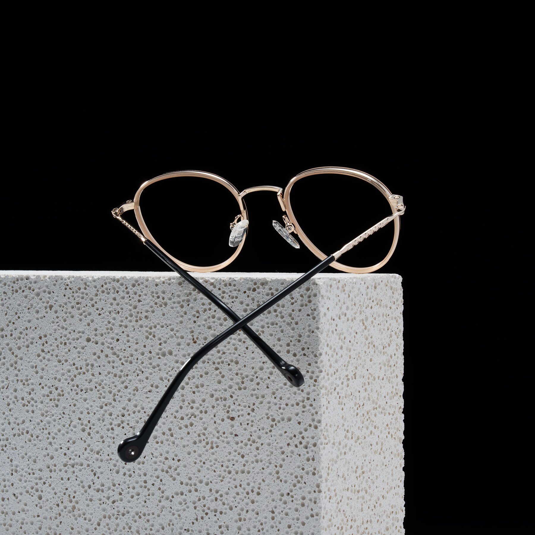 Lifestyle photography #2 of Hoosen in Beige/Gold with Clear Eyeglass Lenses