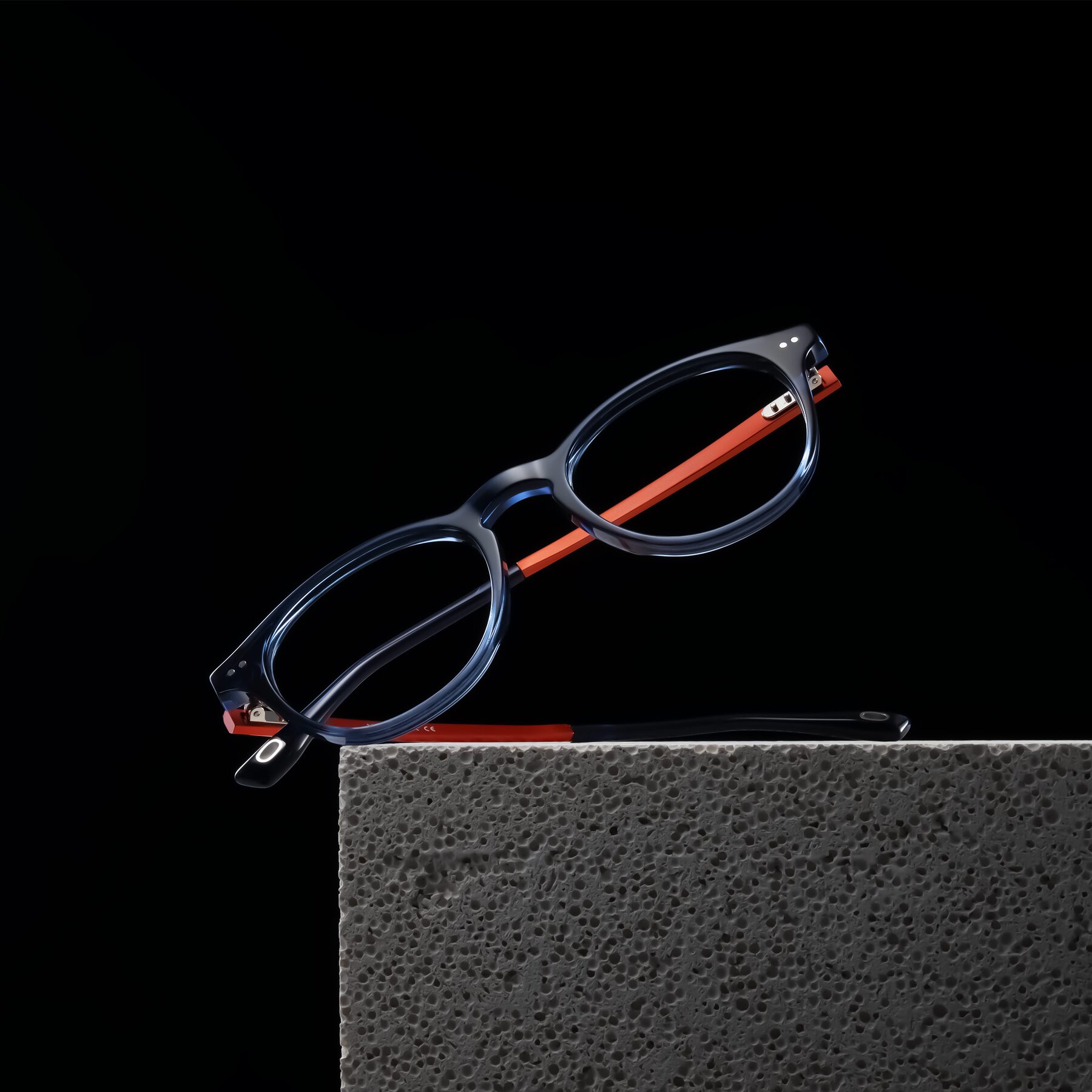 Lifestyle photography #1 of Orkid in Blue/Orangle with Clear Blue Light Blocking Lenses