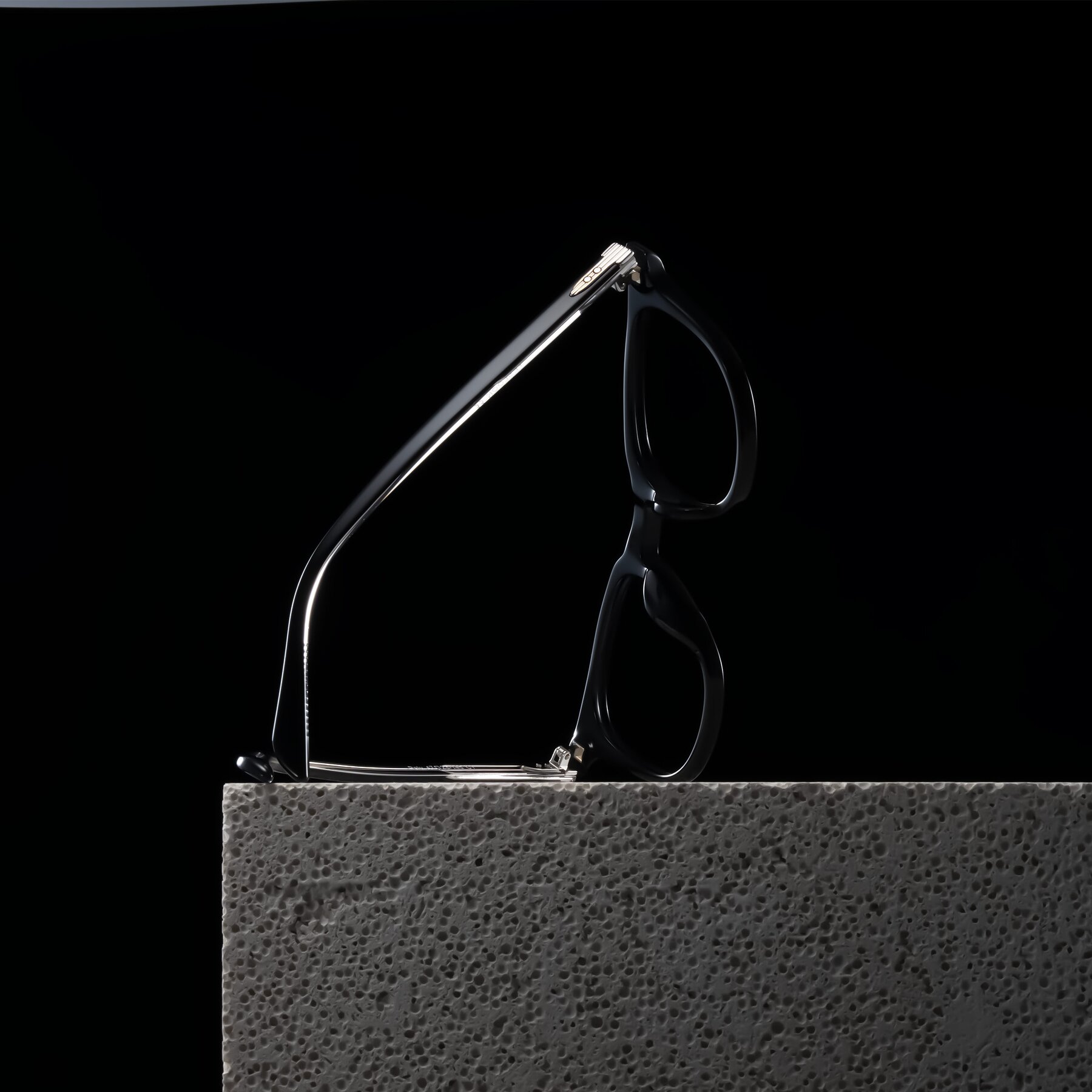 Lifestyle photography #2 of Palu in Black with Clear Blue Light Blocking Lenses