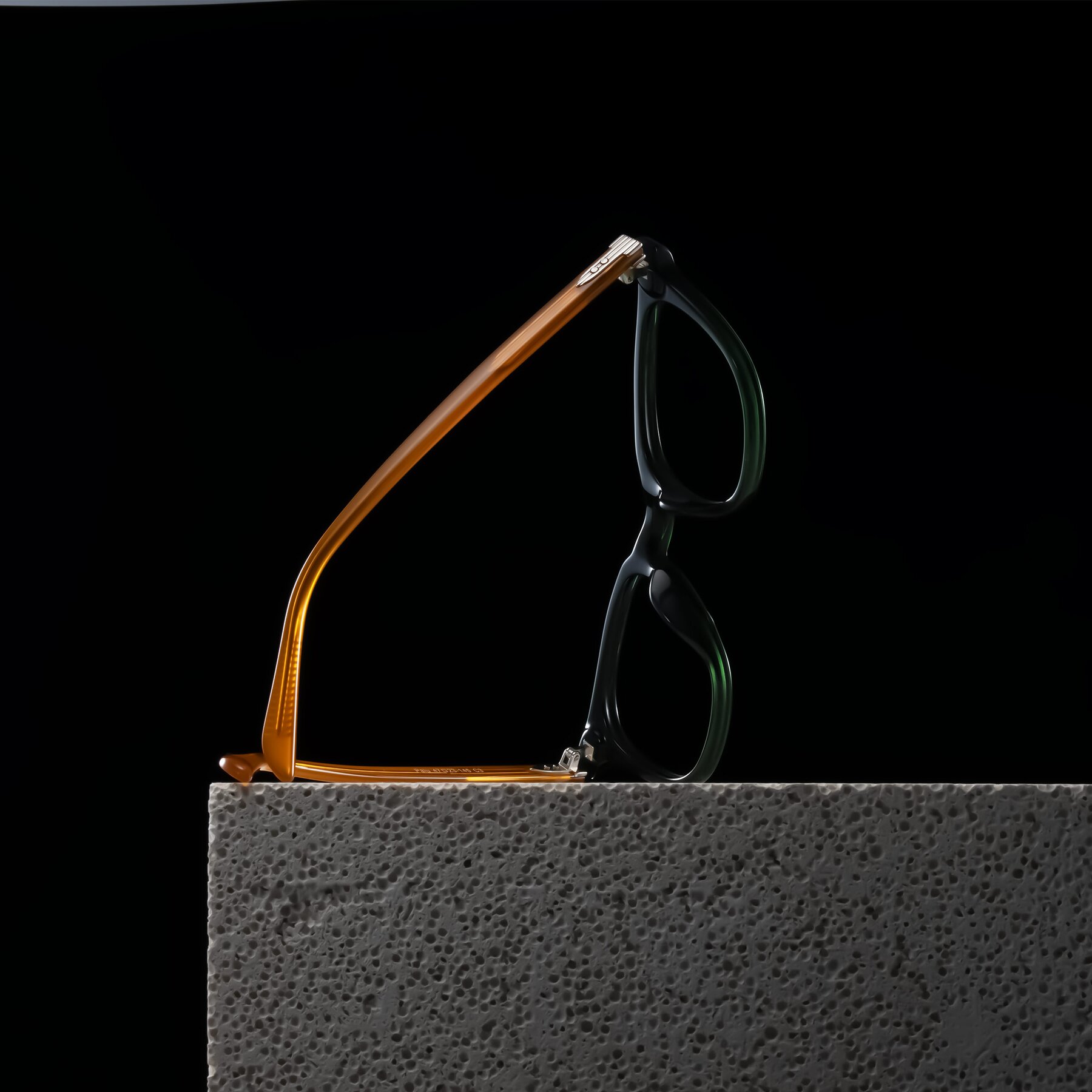 Lifestyle photography #1 of Palu in Emerald Green/Honey with Clear Reading Eyeglass Lenses