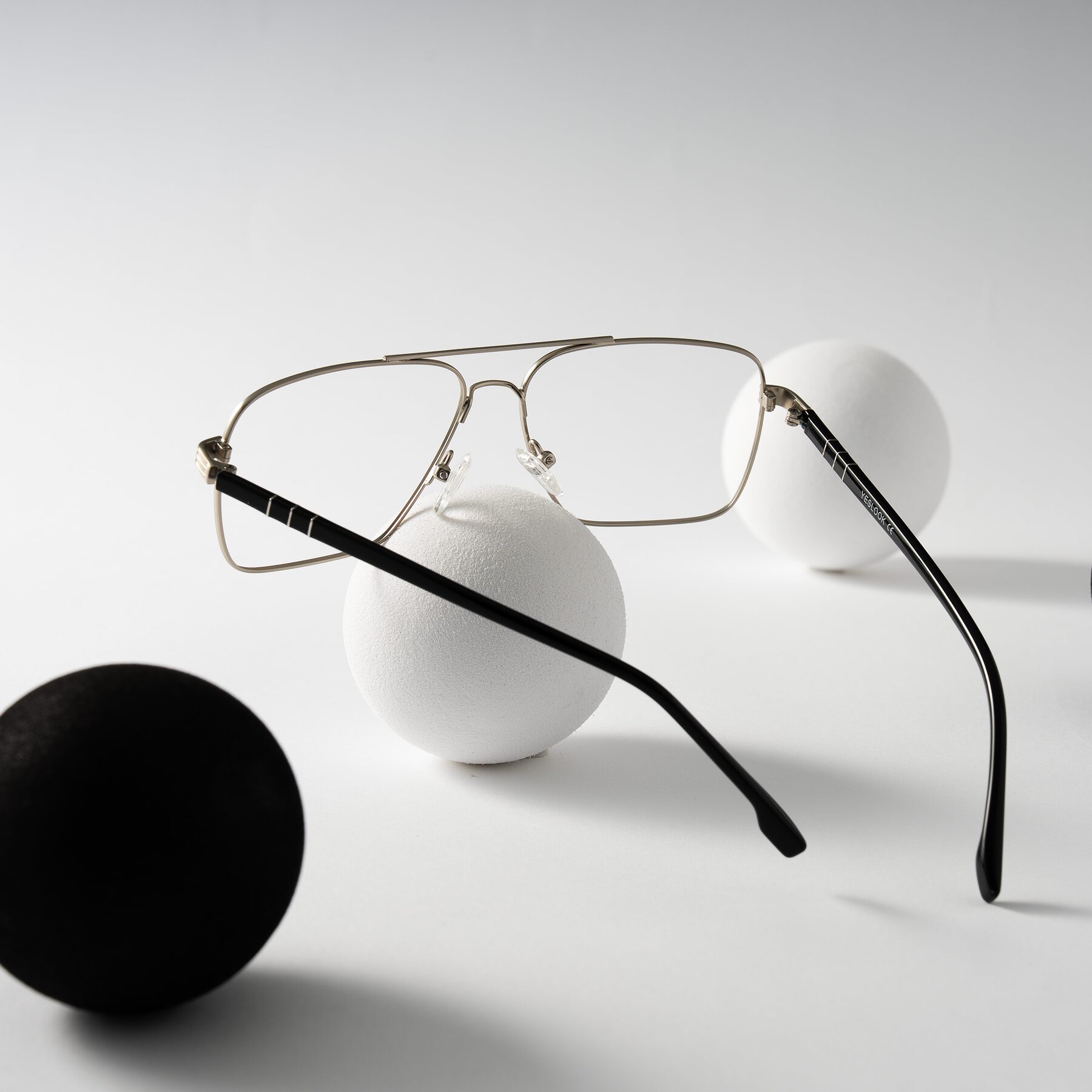 Lifestyle photography #2 of Flinders in Matte Silver with Clear Eyeglass Lenses