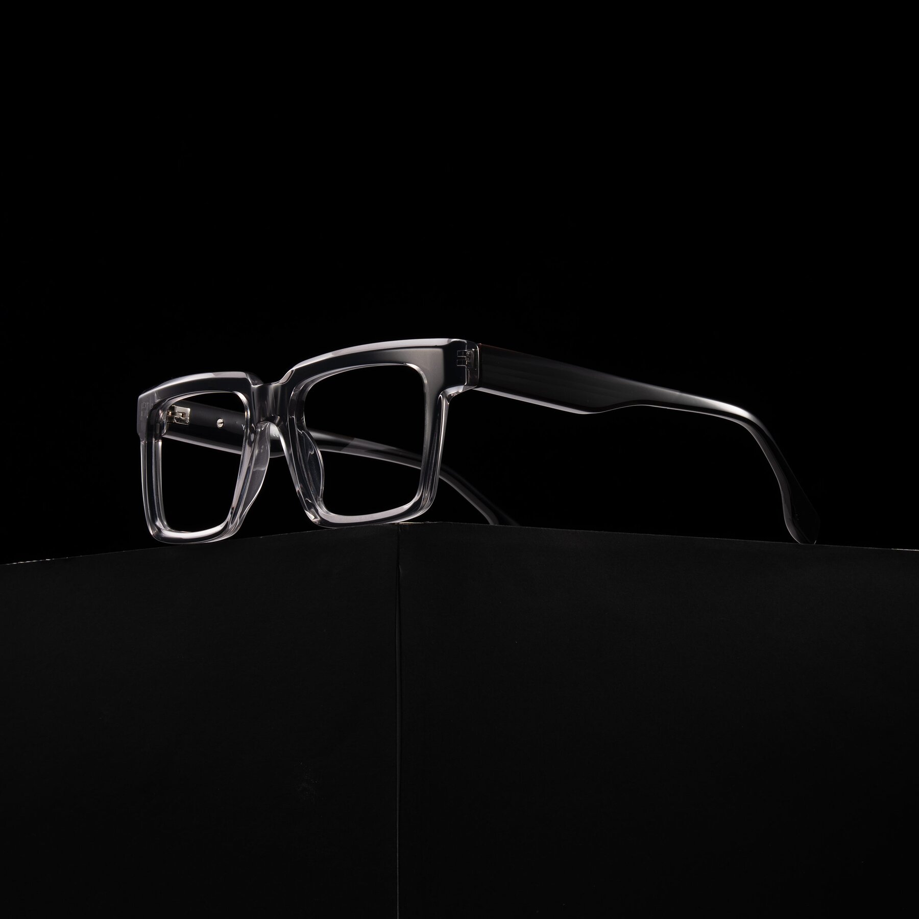 Lifestyle photography #1 of Kieta in Transparent Gray/Gray Brown Striped with Clear Eyeglass Lenses