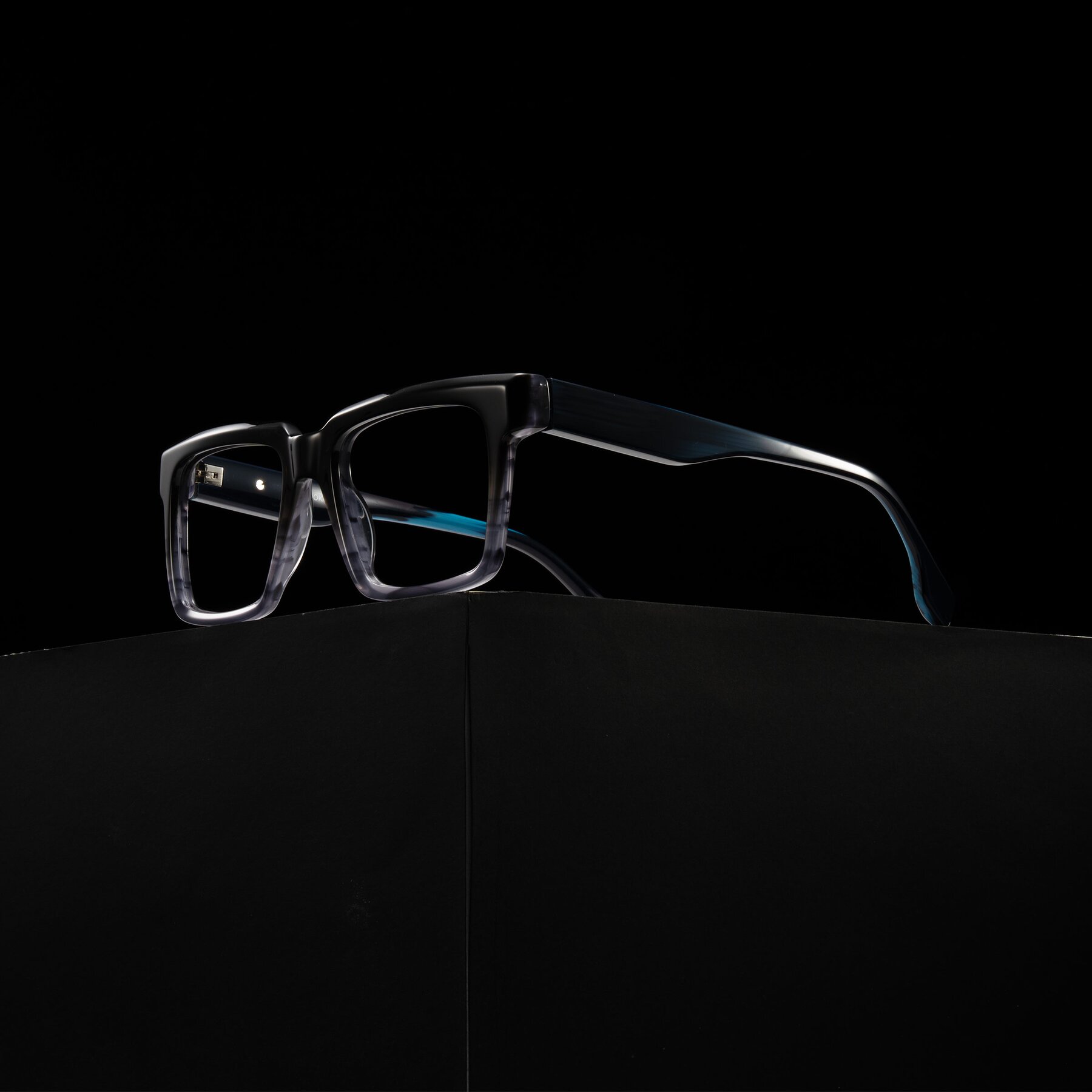 Lifestyle photography #1 of Kieta in Gradient Gray/Blue Striped with Clear Reading Eyeglass Lenses