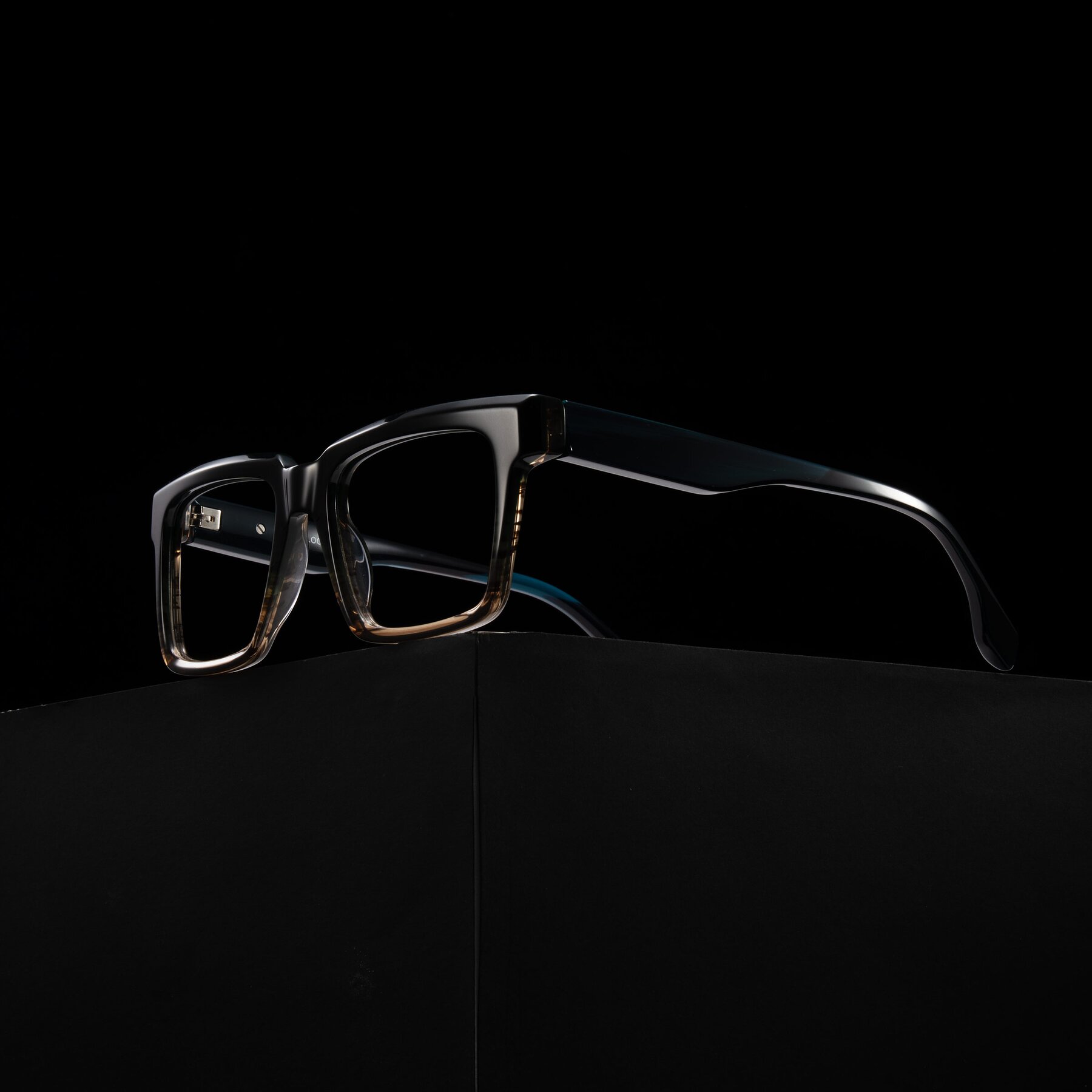 Lifestyle photography #1 of Kieta in Gradient Brown/Teal Striped with Clear Reading Eyeglass Lenses