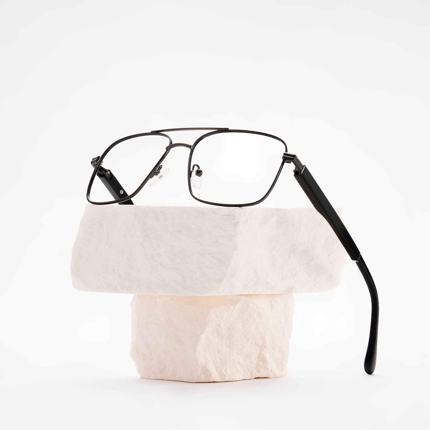 Lifestyle photography #1 of Banten in Gunmetal with Clear Reading Eyeglass Lenses