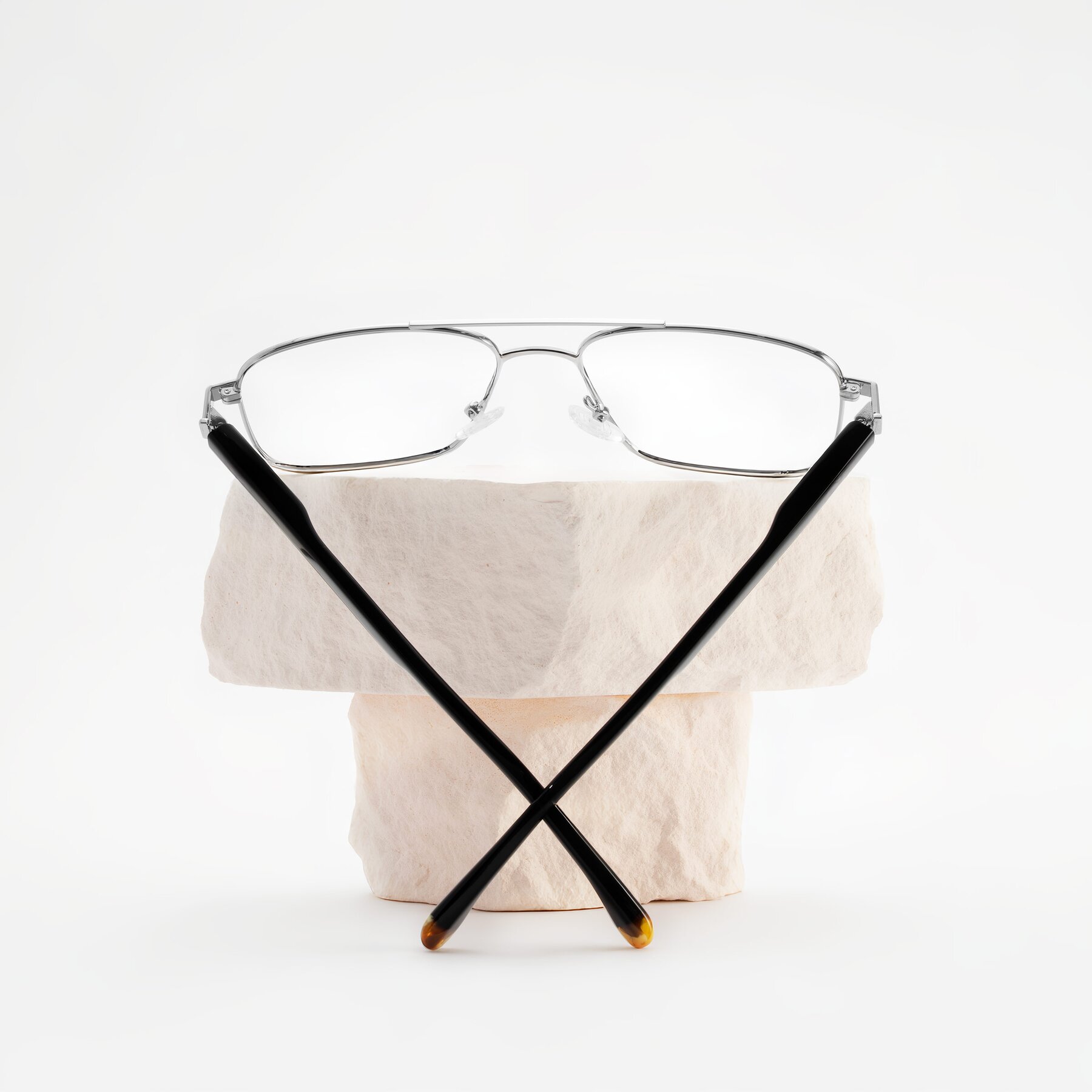 Lifestyle photography #2 of Banten in Silver with Clear Blue Light Blocking Lenses