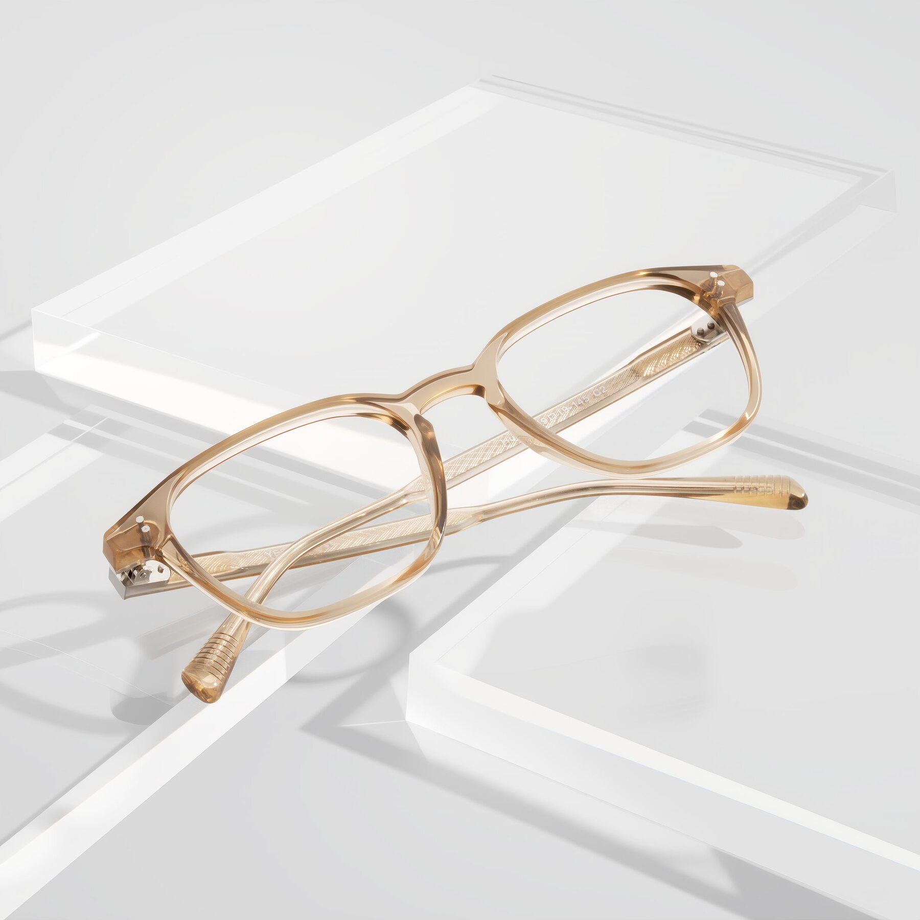 Lifestyle photography #1 of Huites in Champagne with Clear Eyeglass Lenses