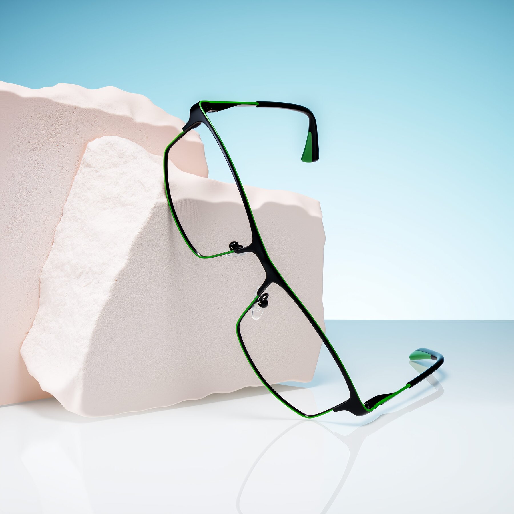 Lifestyle photography #1 of Monnow in Black/Green with Clear Blue Light Blocking Lenses