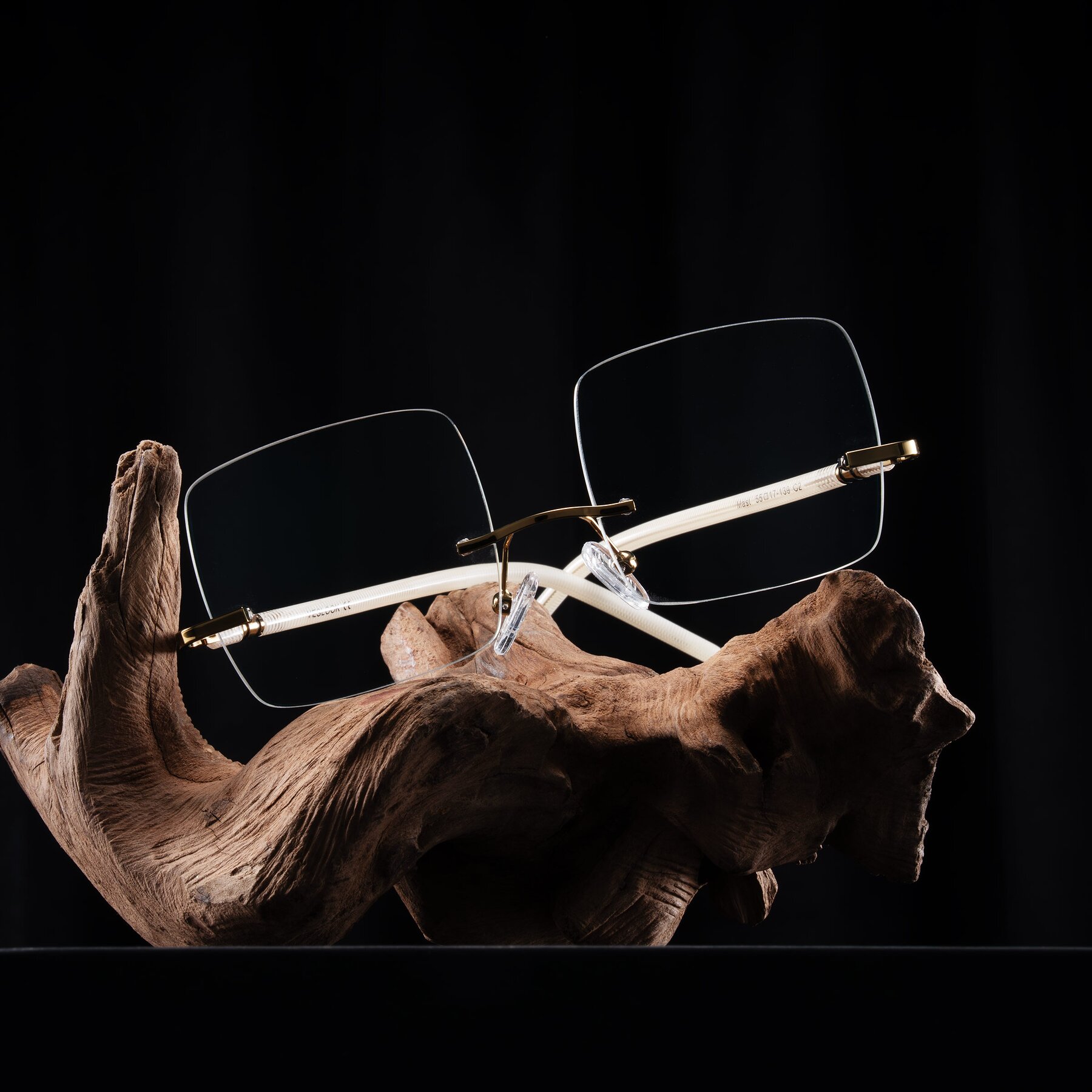 Lifestyle photography #2 of Ventura in Bronze/Ivory with Clear Blue Light Blocking Lenses