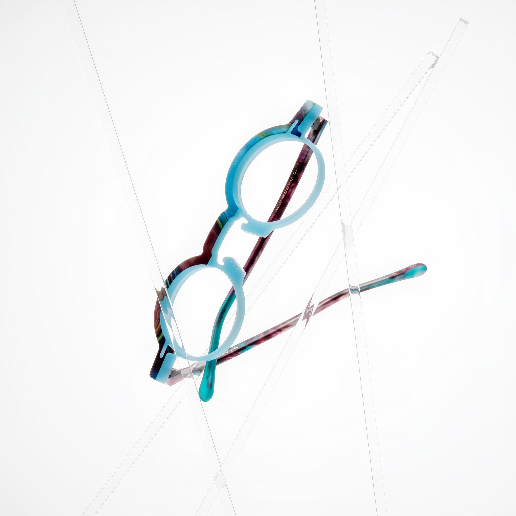 Lifestyle photography #1 of Maizel in Frosted Dream with Clear Eyeglass Lenses