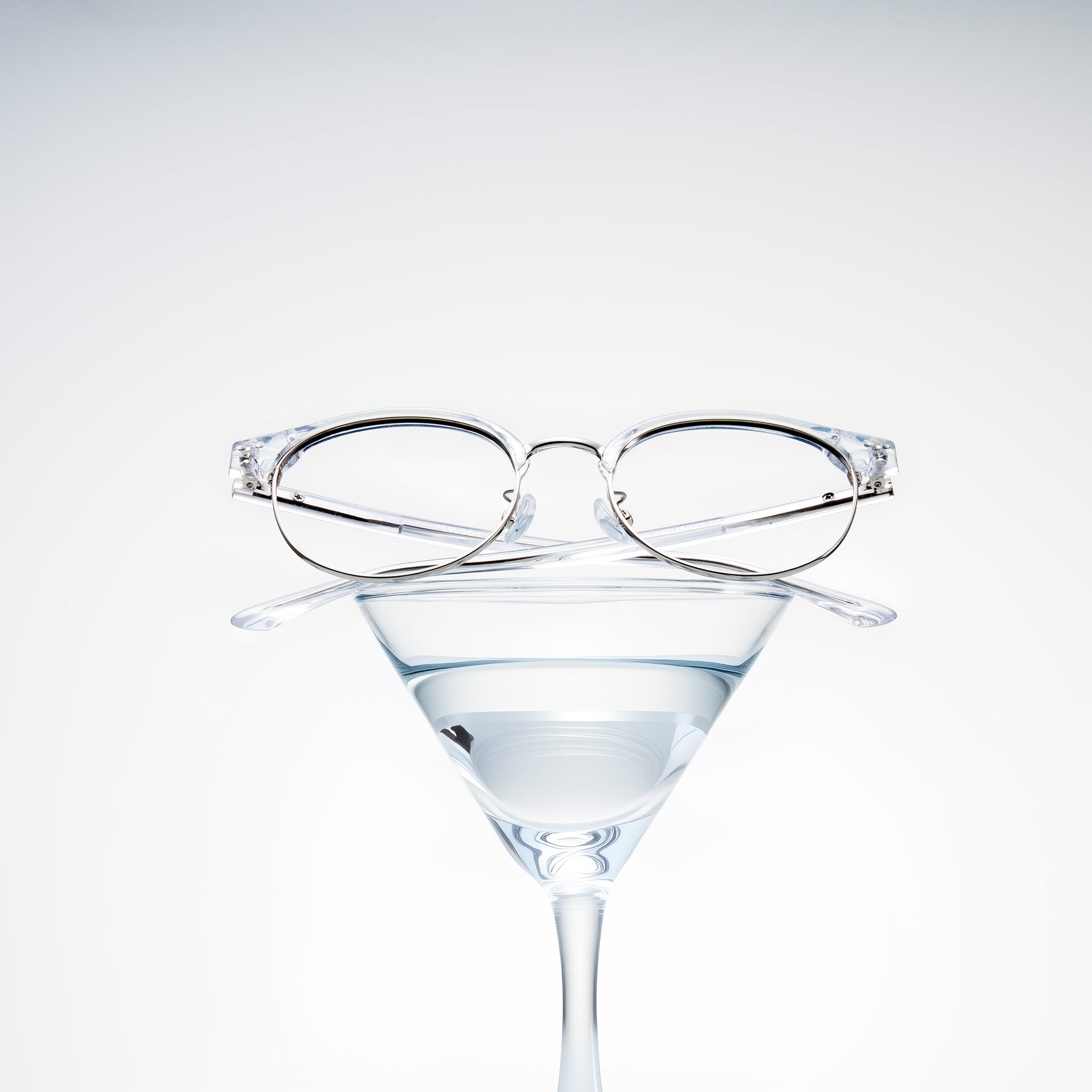 Lifestyle photography #1 of Karnes in Clear/Silver with Clear Eyeglass Lenses