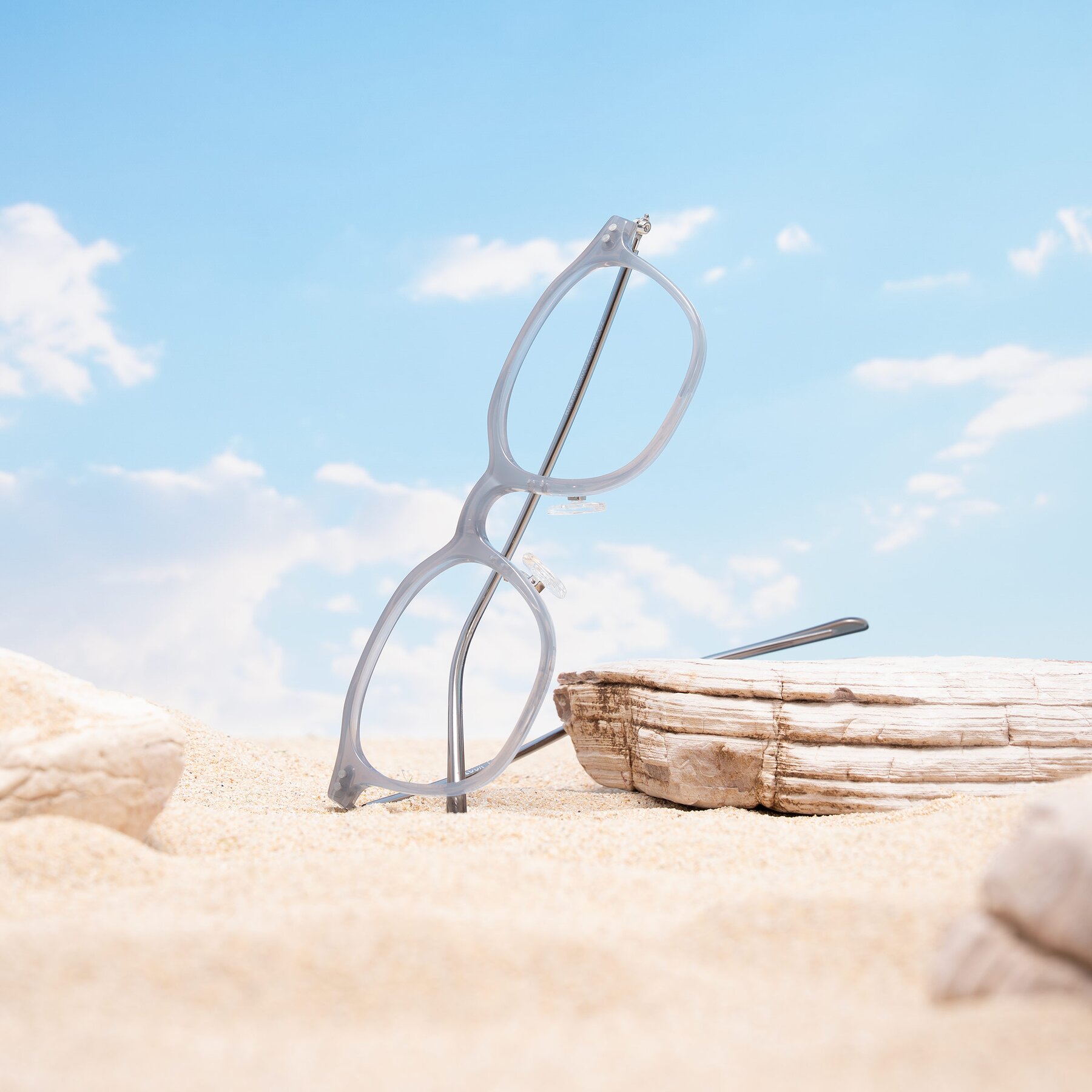 Lifestyle photography #1 of Bicknell in Ice Gray with Clear Eyeglass Lenses