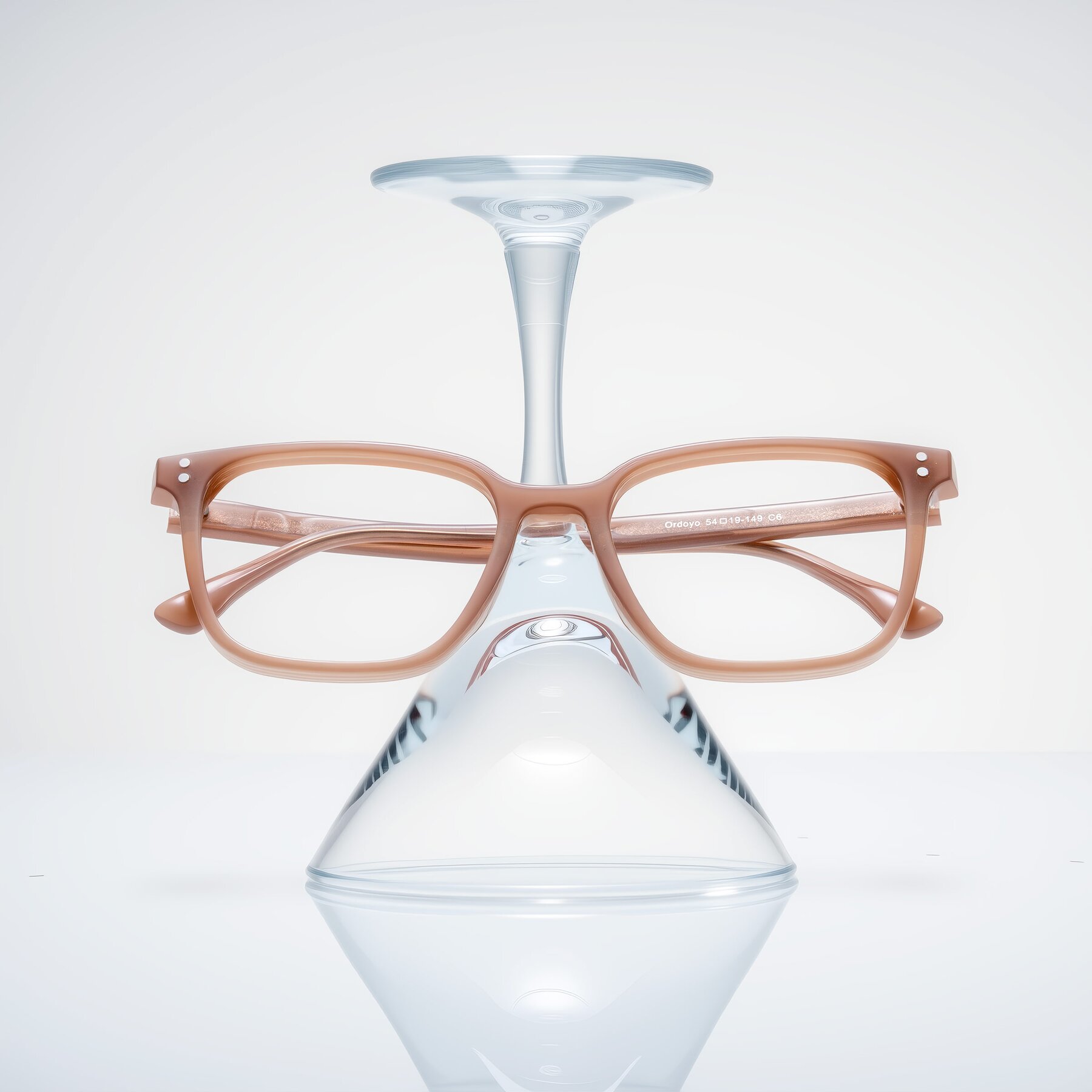 Lifestyle photography #2 of Ordoyo in Chestnut with Clear Eyeglass Lenses