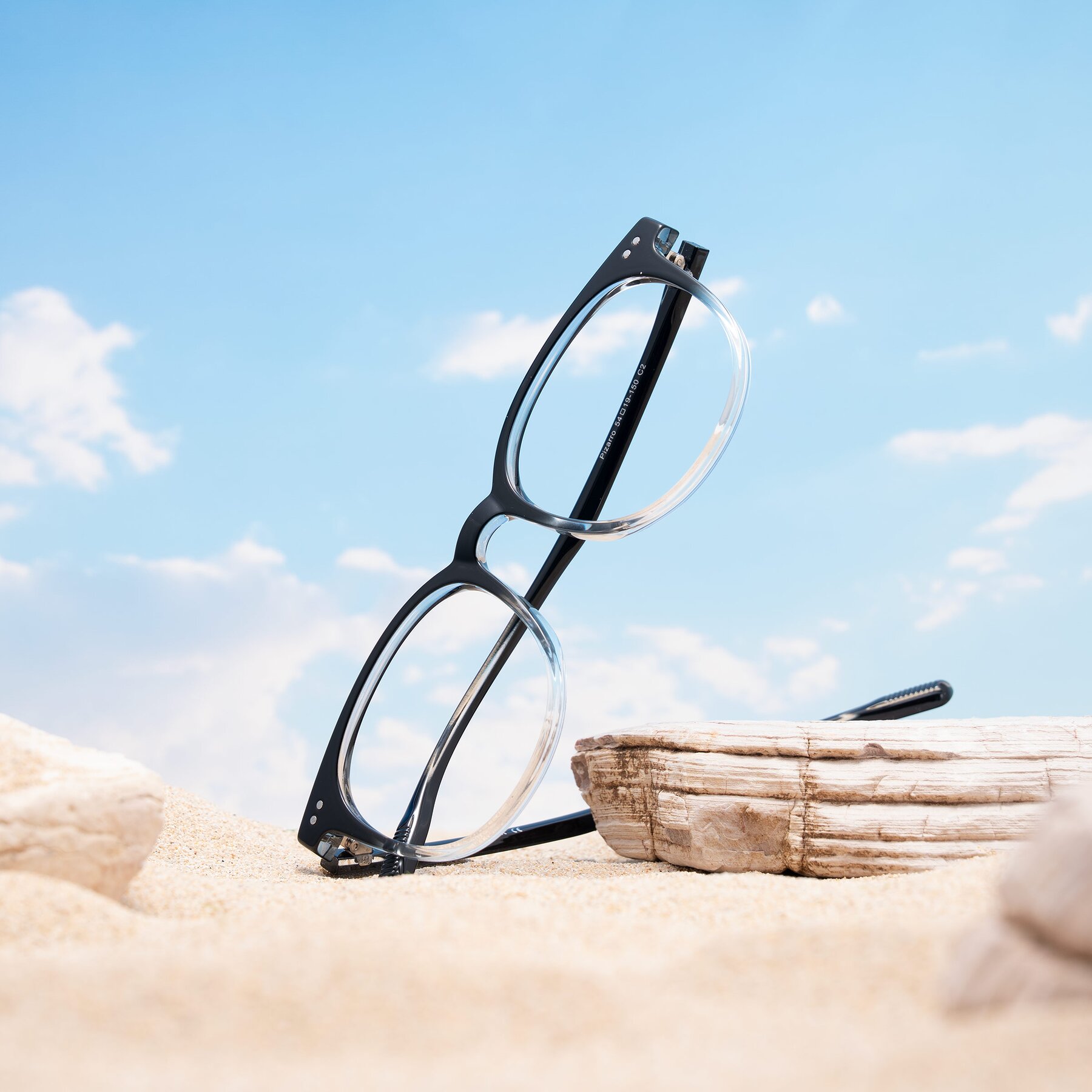 Lifestyle photography #1 of Pizarro in Gradient Black/Clear with Clear Eyeglass Lenses