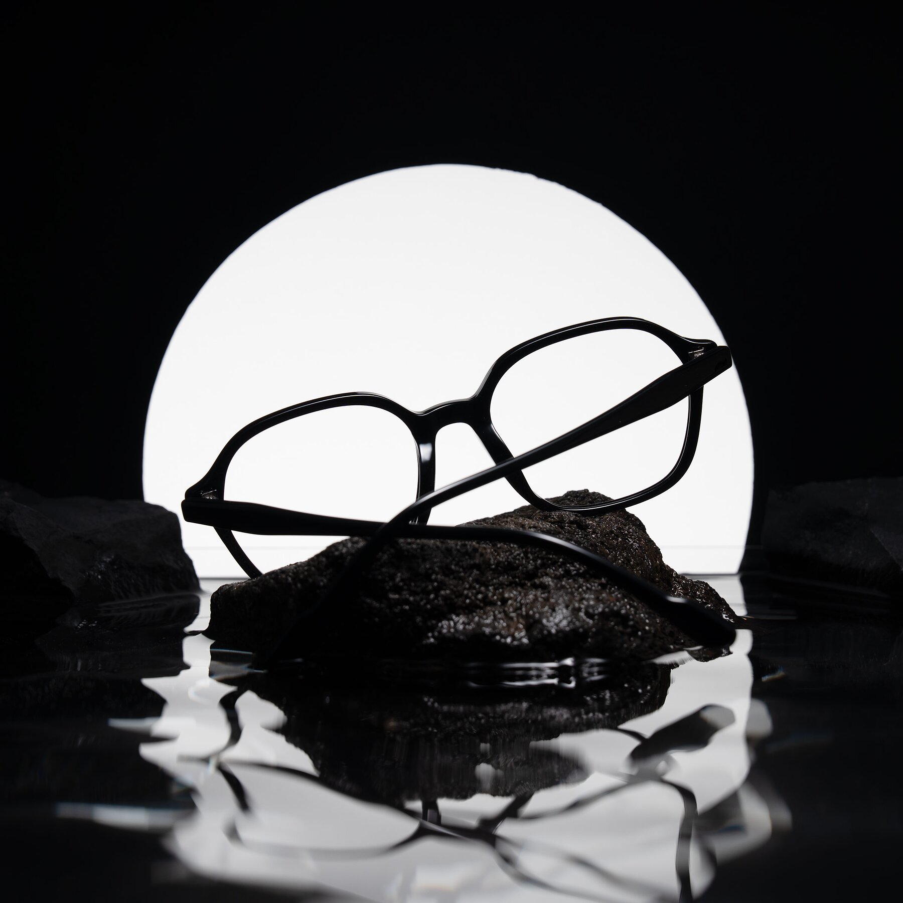 Lifestyle photography #1 of Banford in Black with Clear Eyeglass Lenses