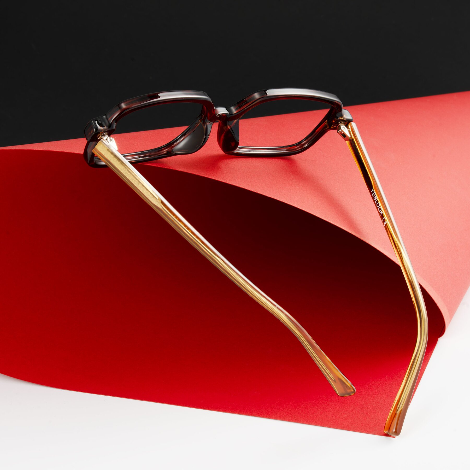 Lifestyle photography #2 of Garbott in Tortoise/Amber with Clear Eyeglass Lenses