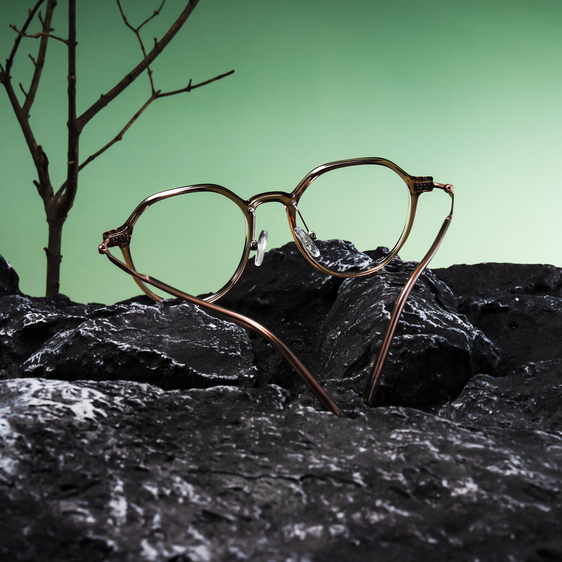 Lifestyle photography #2 of Ledesmo in Transparent Brown with Clear Eyeglass Lenses