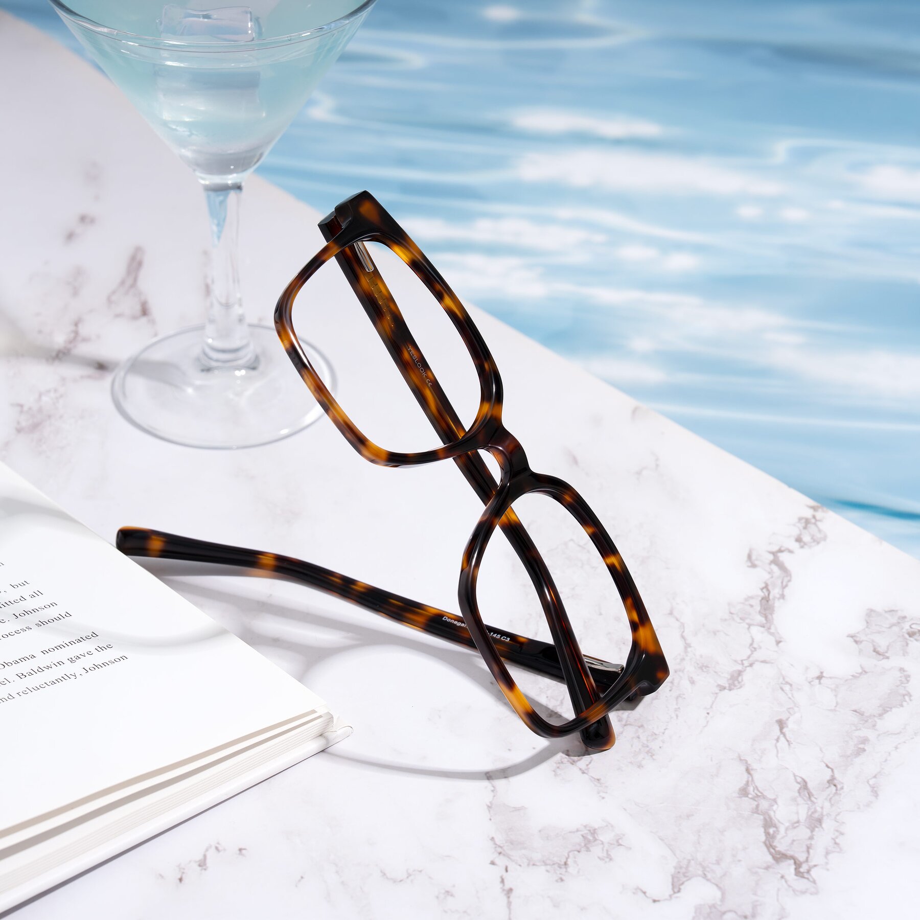 Lifestyle photography #1 of Donegal in Tortoise with Clear Eyeglass Lenses