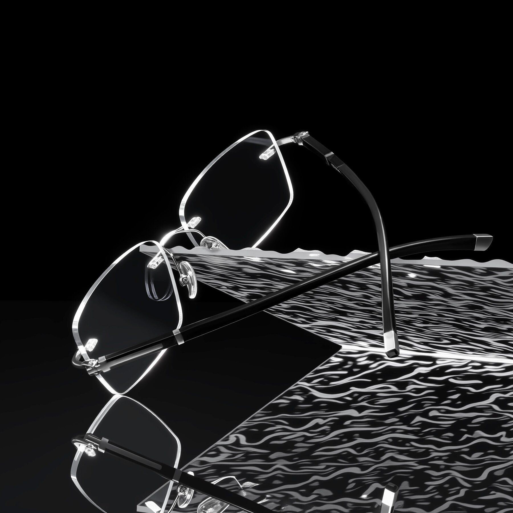 Men's lifestyle photography #1 of Mist in Sliver/Black with Clear Eyeglass Lenses