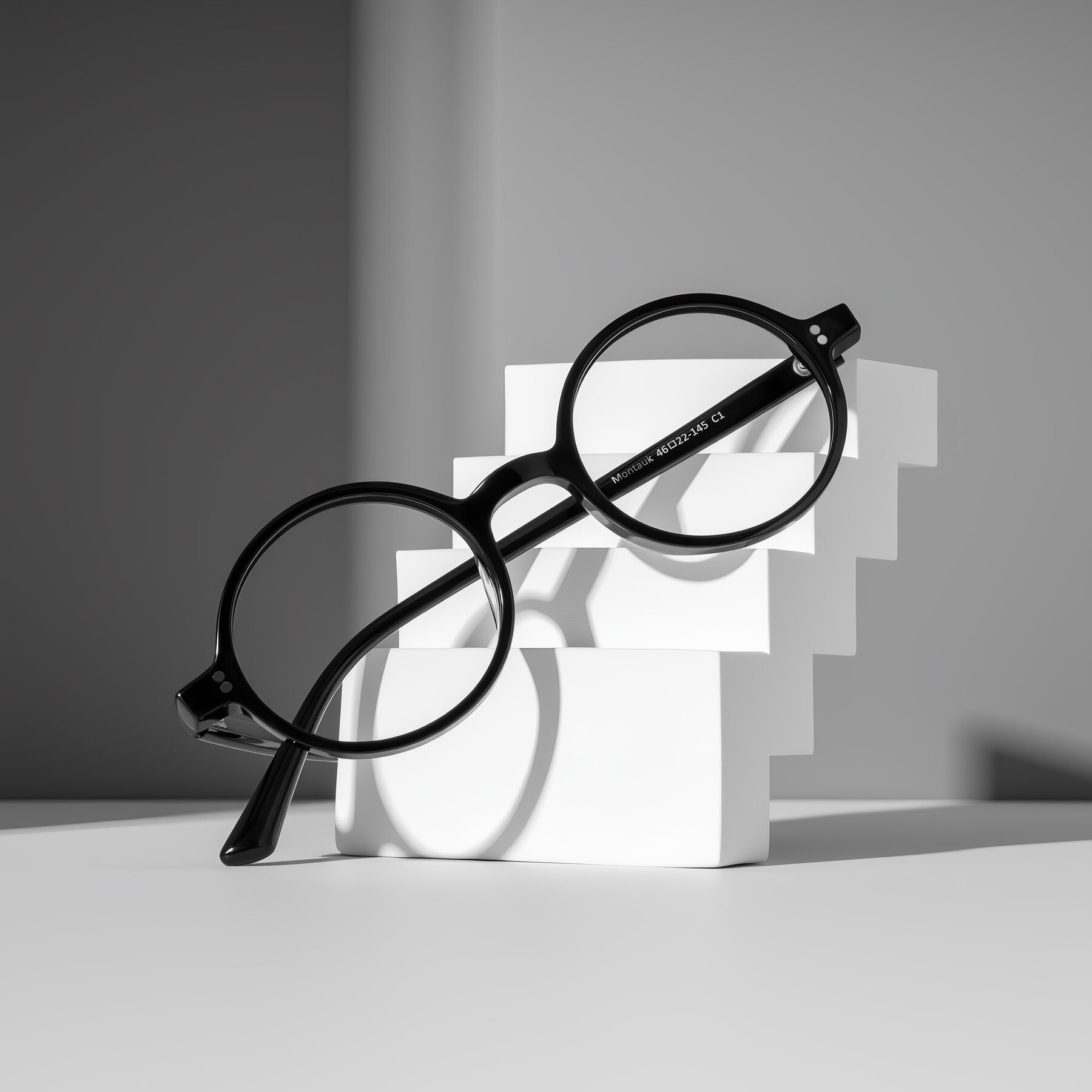 Lifestyle photography #1 of Montauk in Black with Clear Eyeglass Lenses