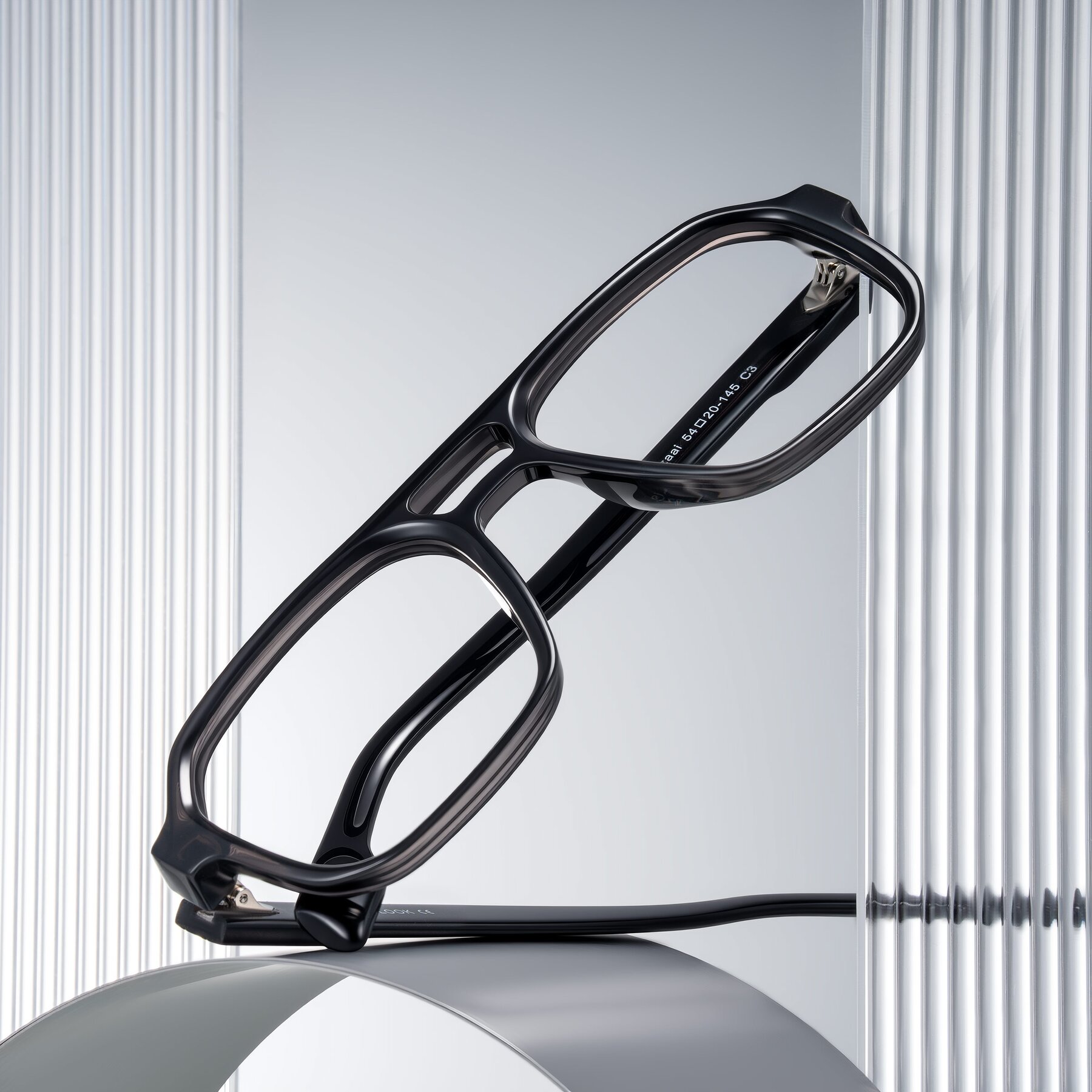 Lifestyle photography #2 of Beizaai in Dark Gray with Clear Eyeglass Lenses